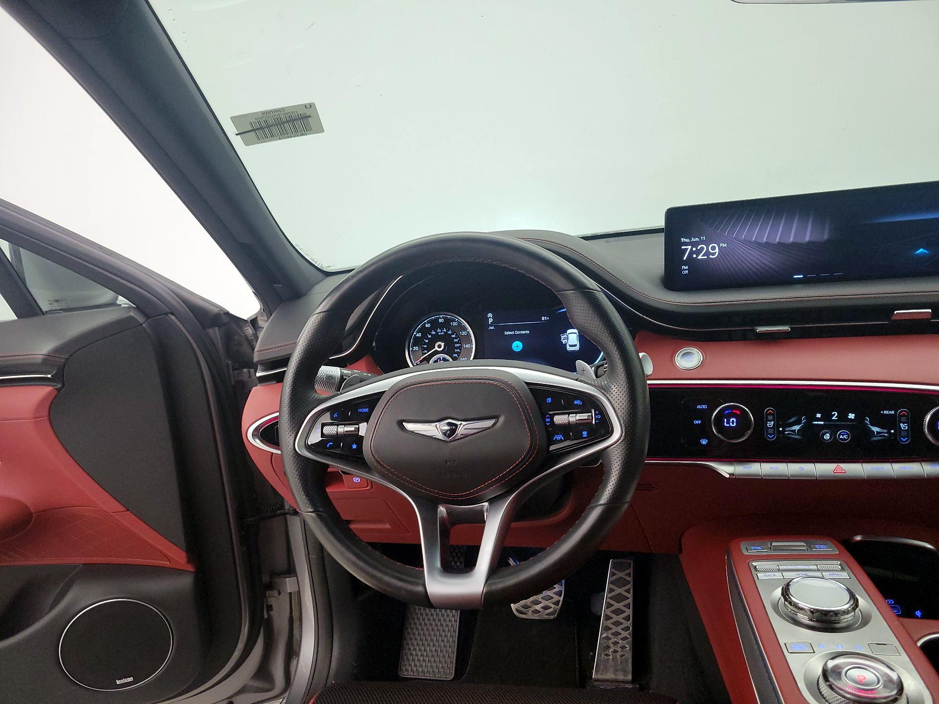 Thumbnail: 2022 Genesis GV70 - 10