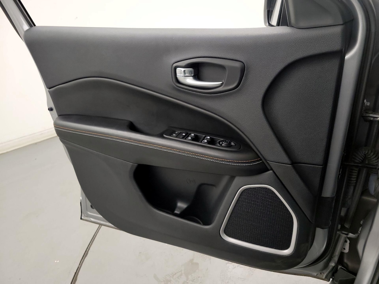 2021 Jeep Compass Latitude - Photo 11