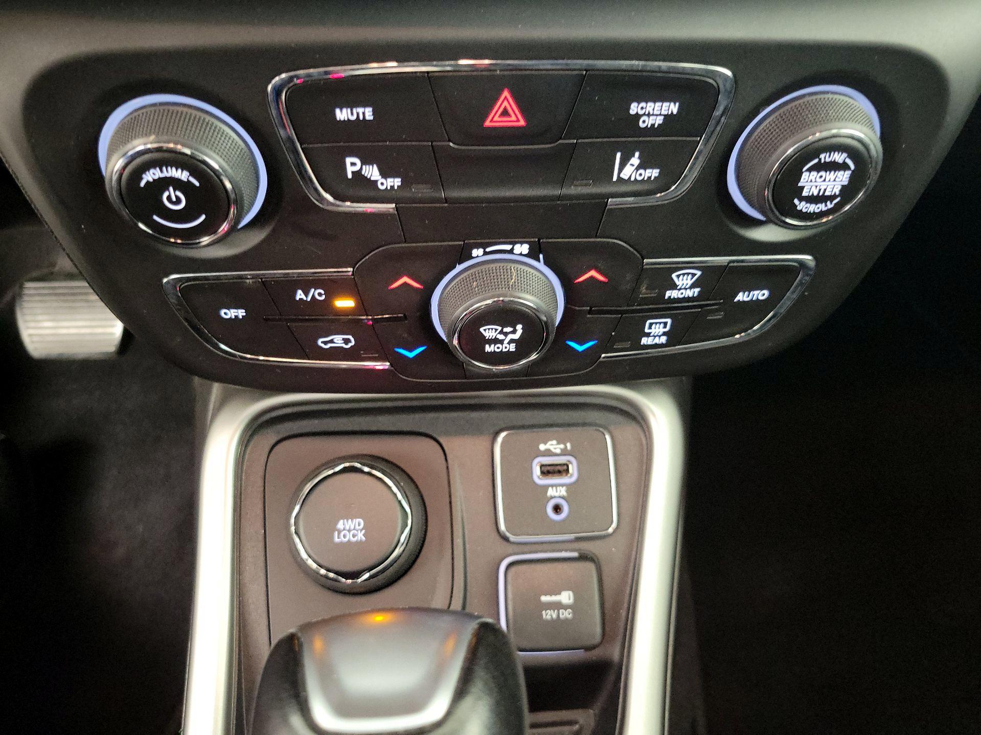 Thumbnail: 2021 Jeep Compass - 14
