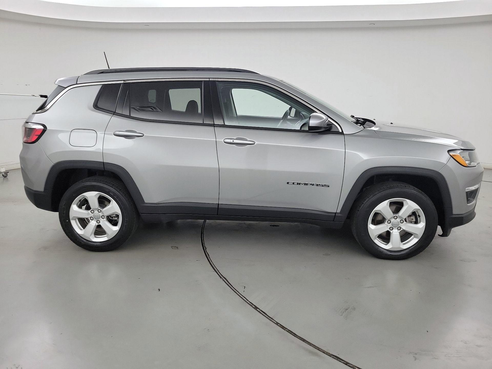 Thumbnail: 2021 Jeep Compass - 4