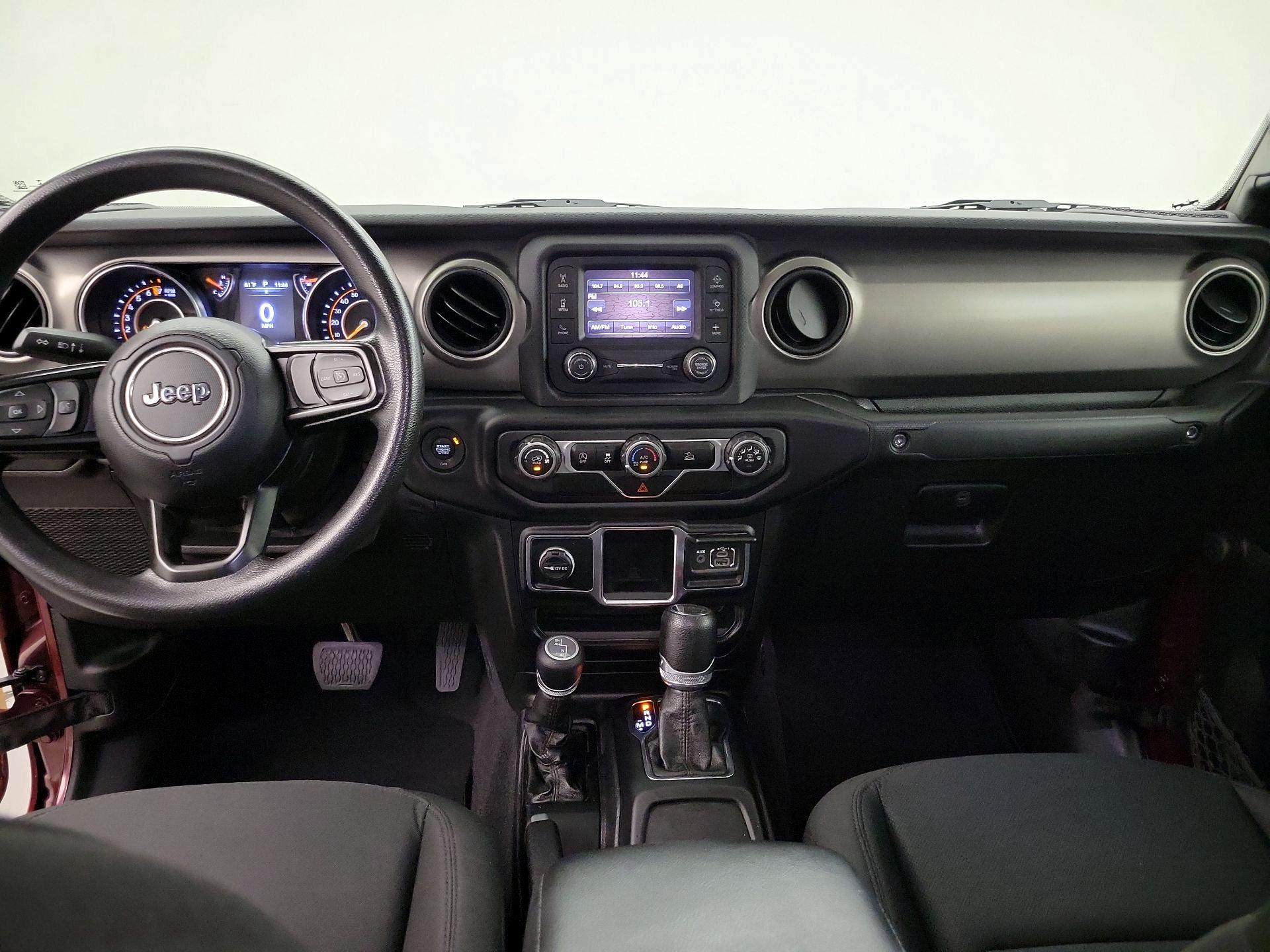 Thumbnail: 2021 Jeep Gladiator - 8