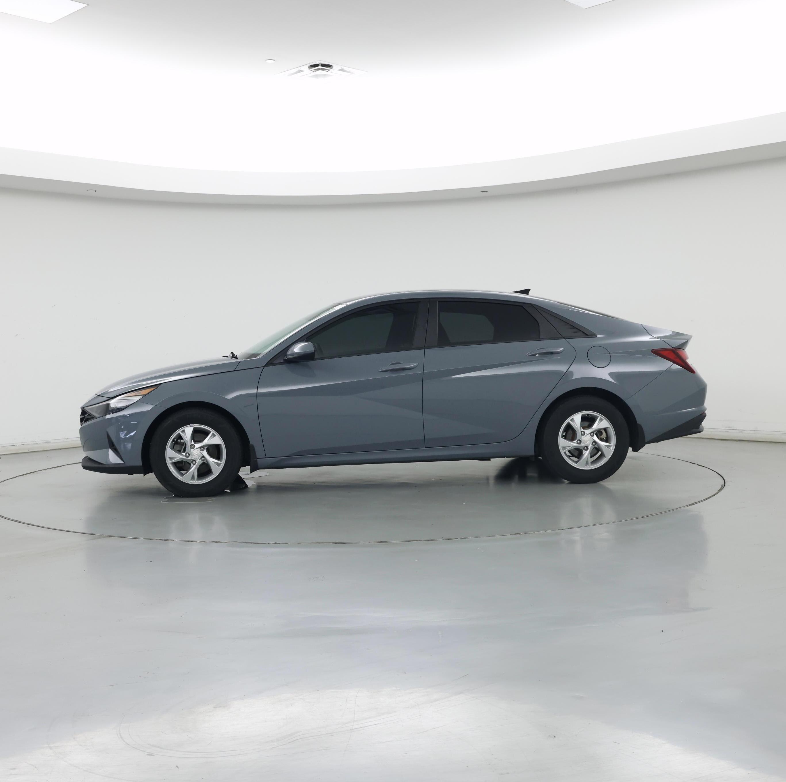 Thumbnail: 2023 Hyundai Elantra - 3