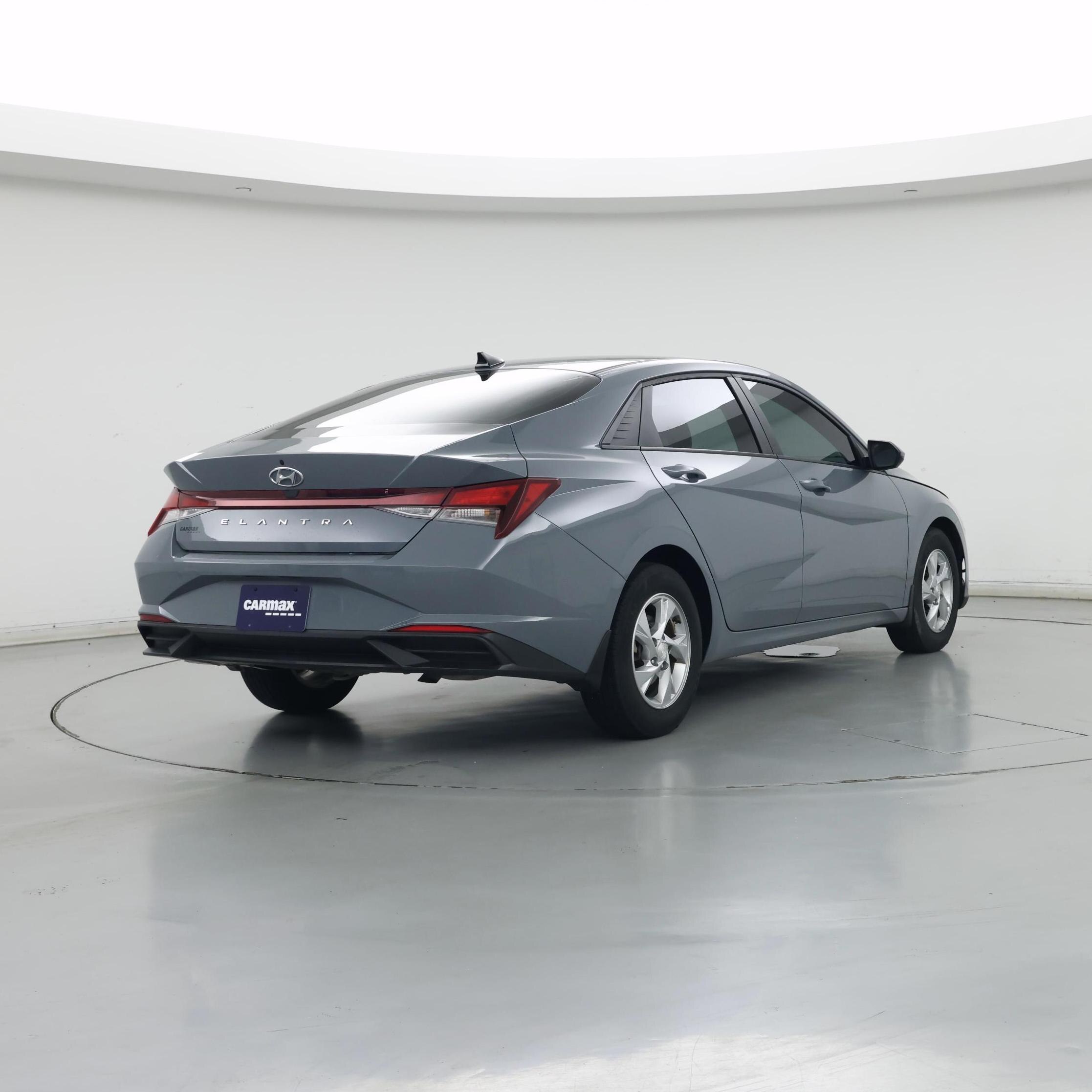 Thumbnail: 2023 Hyundai Elantra - 8
