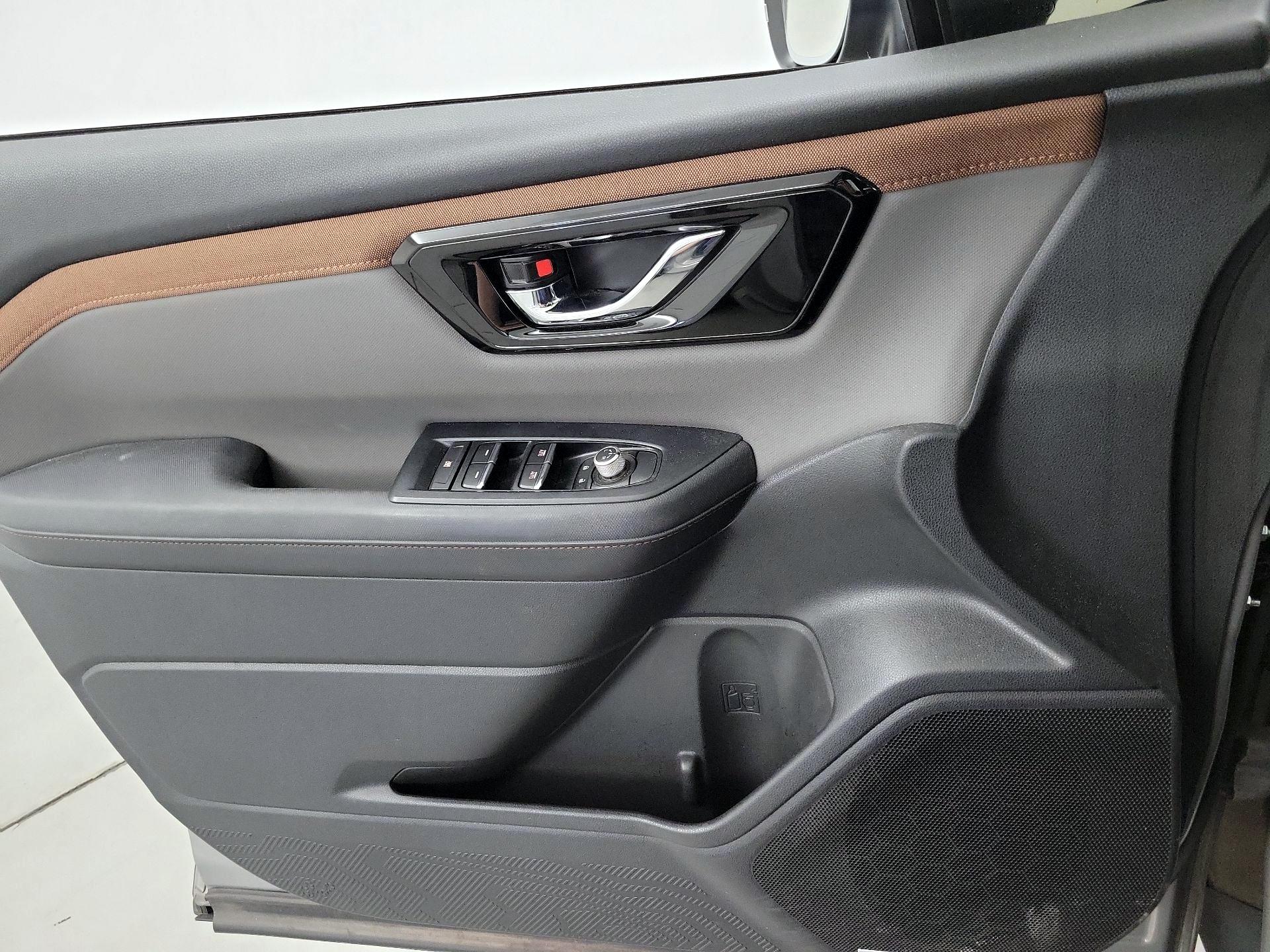Thumbnail: 2025 Subaru Forester - 12
