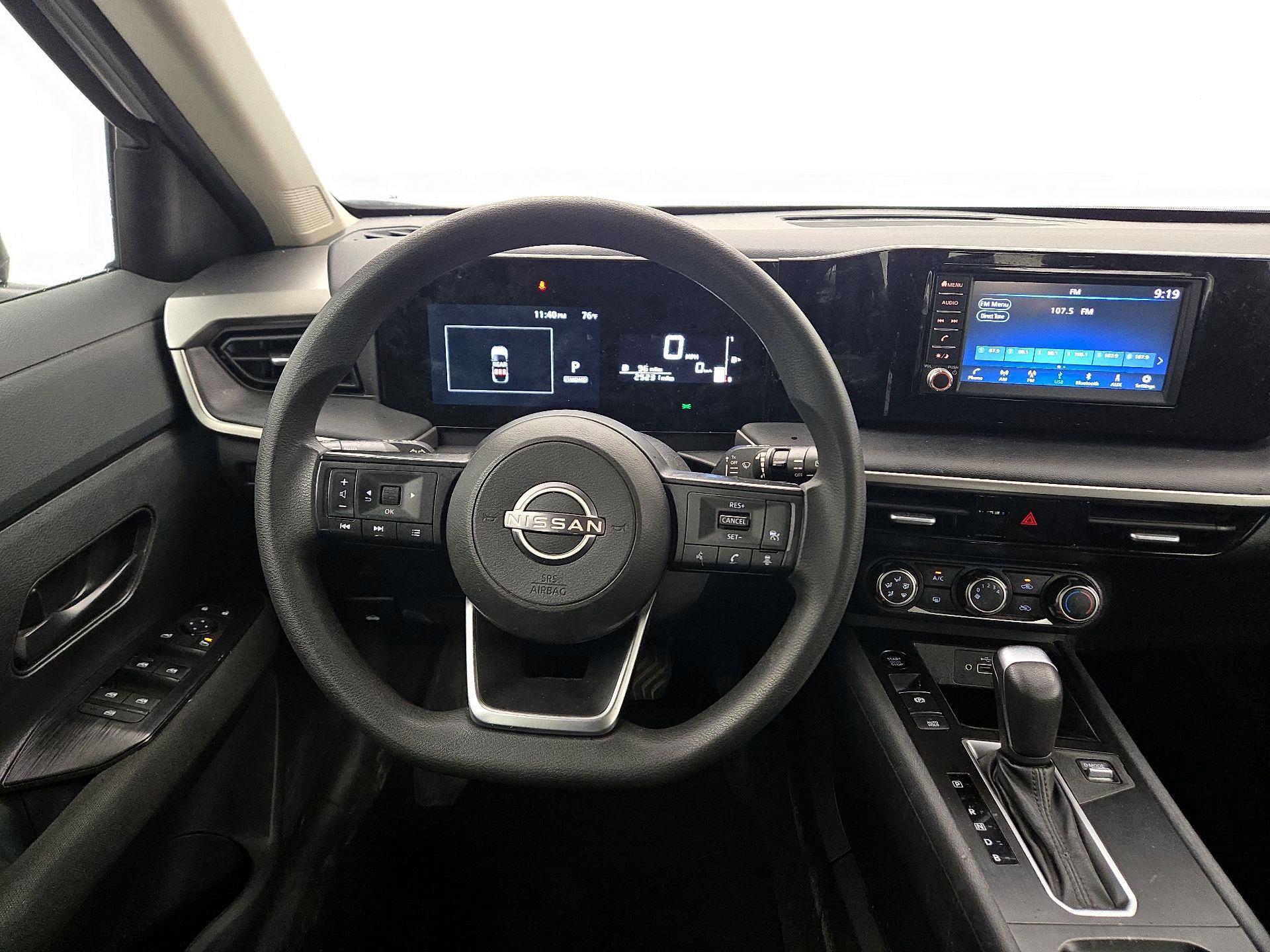 Thumbnail: 2025 Nissan Kicks - 10