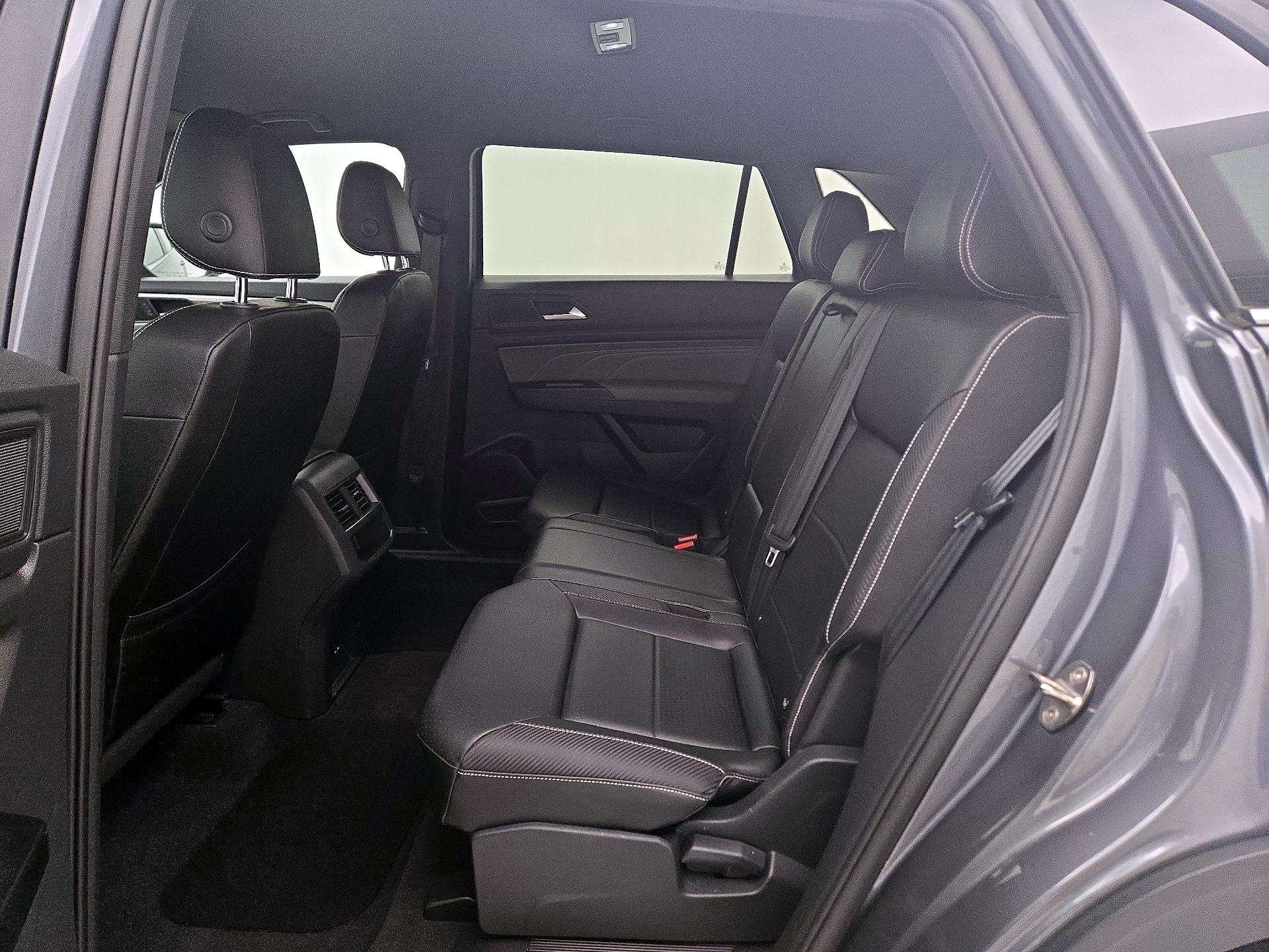 Thumbnail: 2021 Volkswagen Atlas - 19