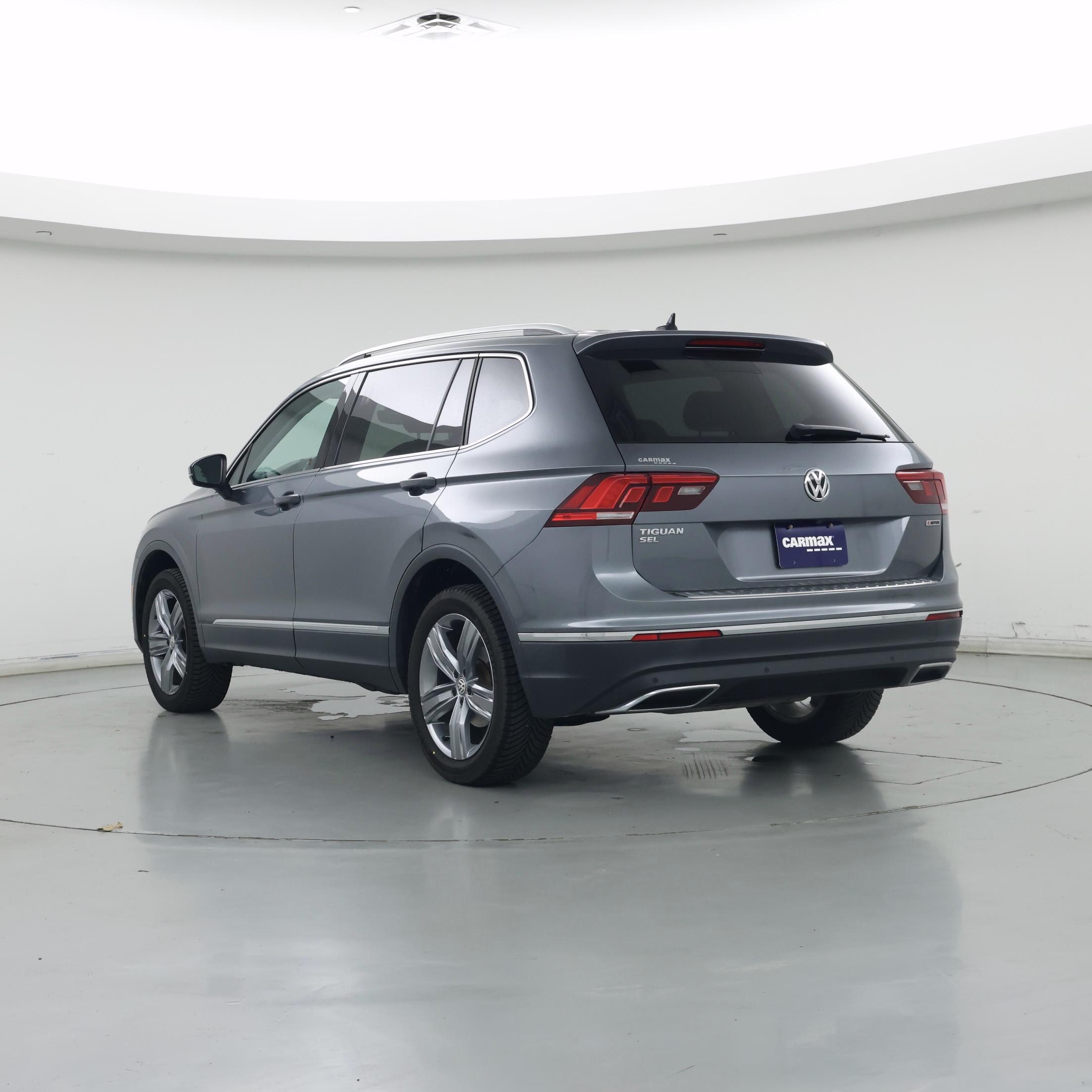 Thumbnail: 2020 Volkswagen Tiguan - 2