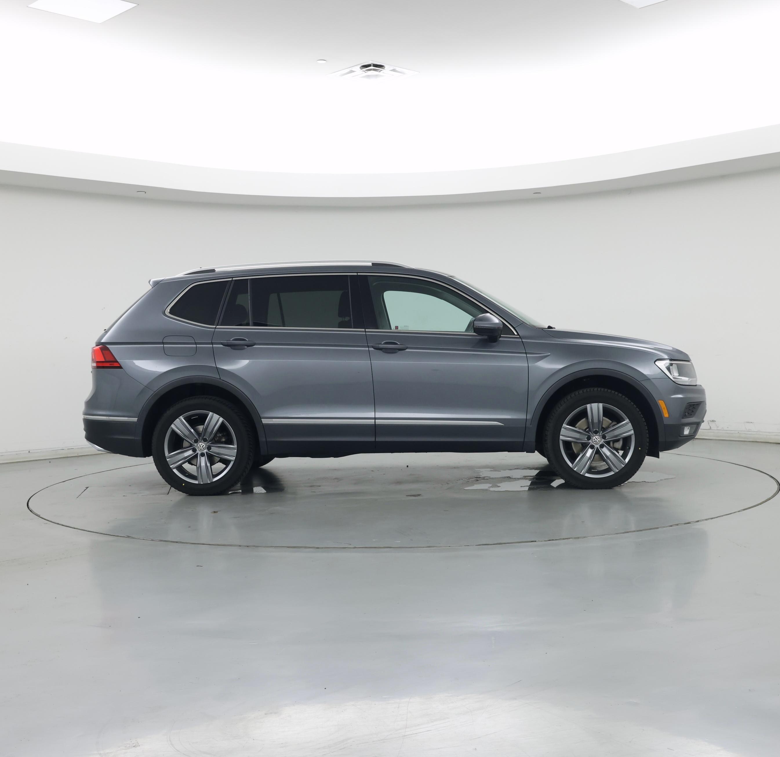 Thumbnail: 2020 Volkswagen Tiguan - 7