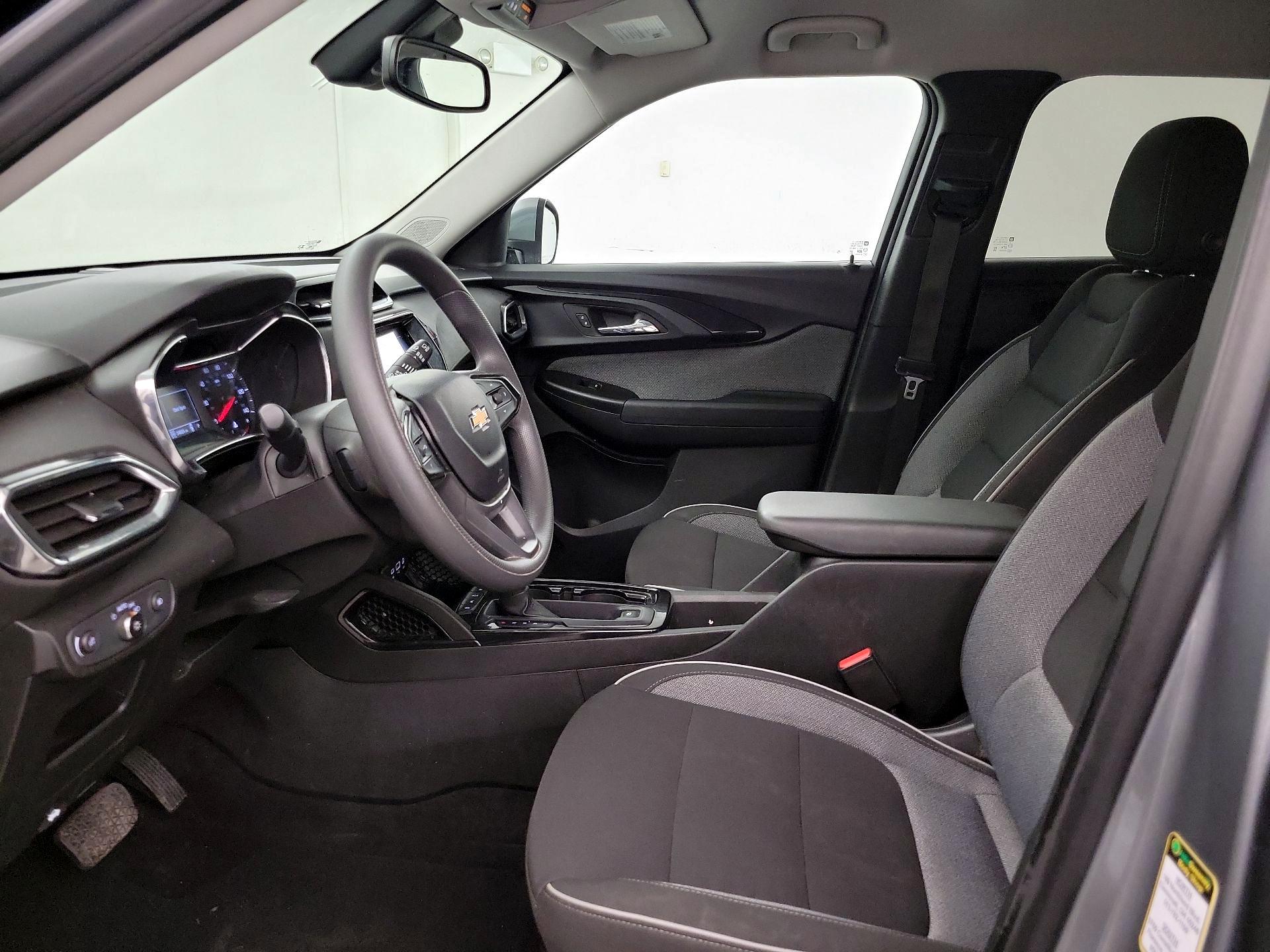 Thumbnail: 2023 Chevrolet TrailBlazer - 11