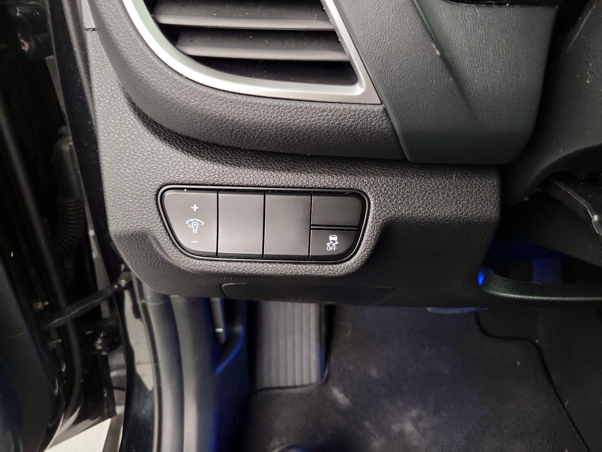Thumbnail: 2024 Kia Seltos - 11
