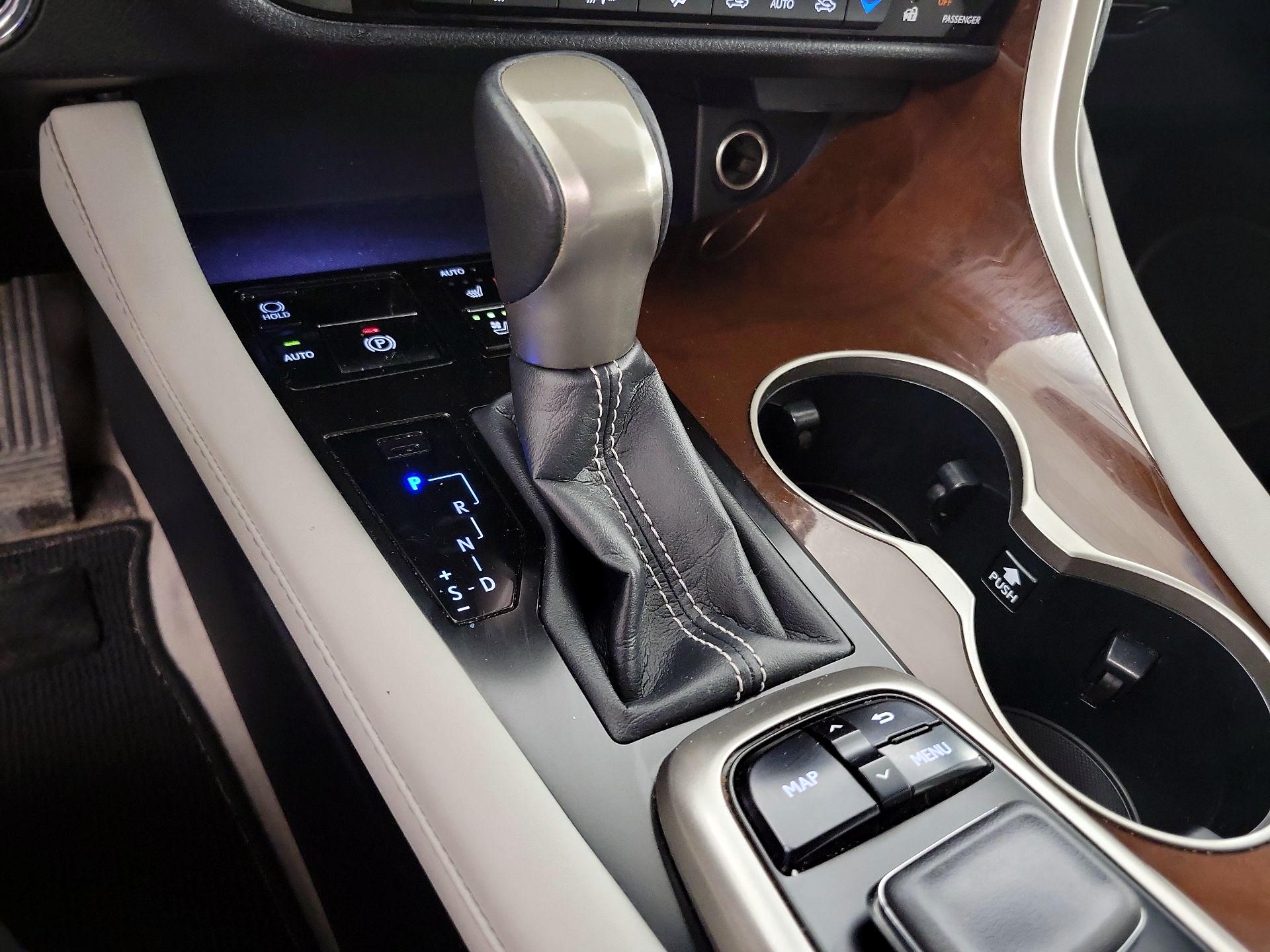 Thumbnail: 2018 Lexus RX - 18