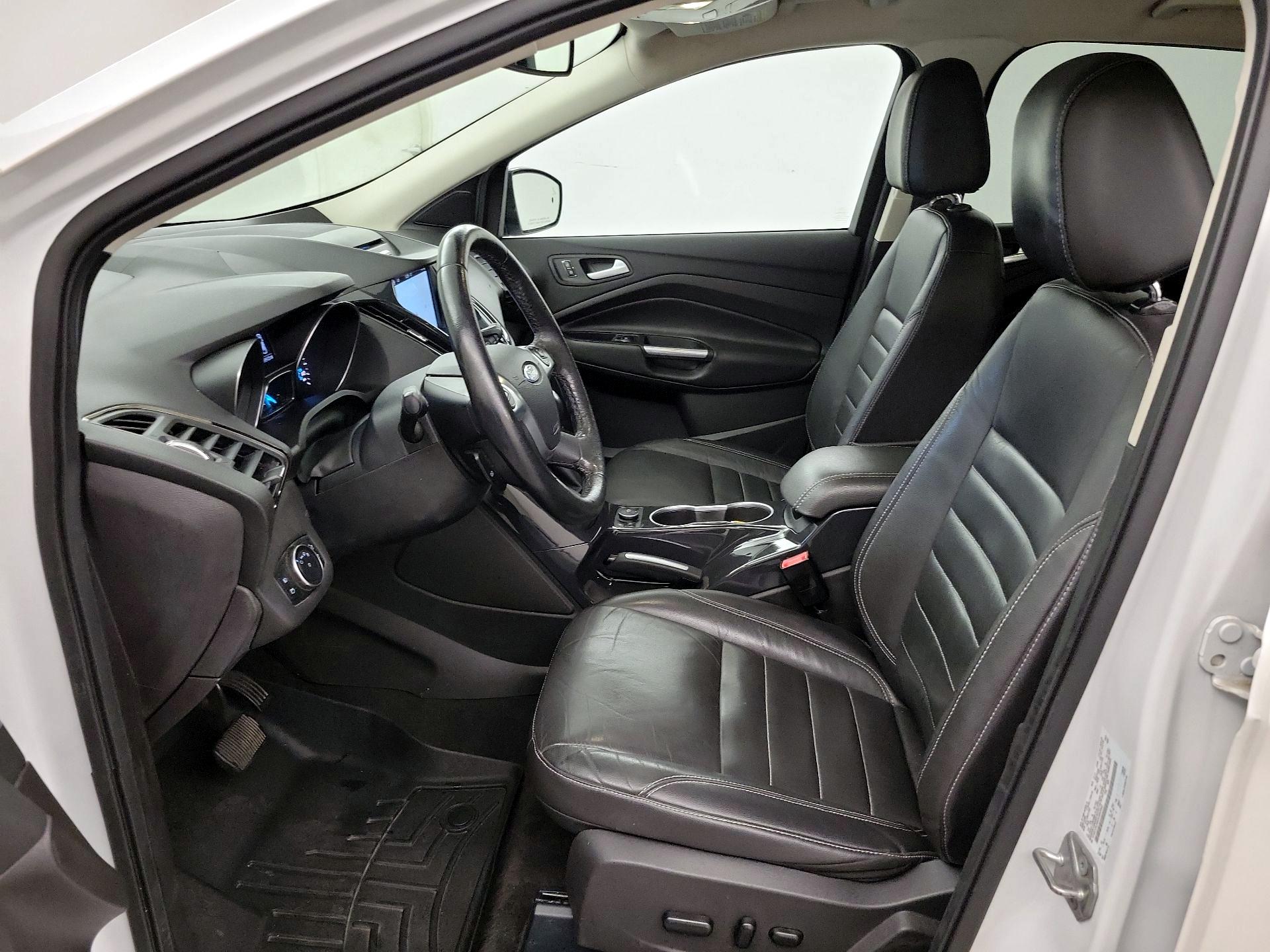 Thumbnail: 2016 Ford Escape - 11