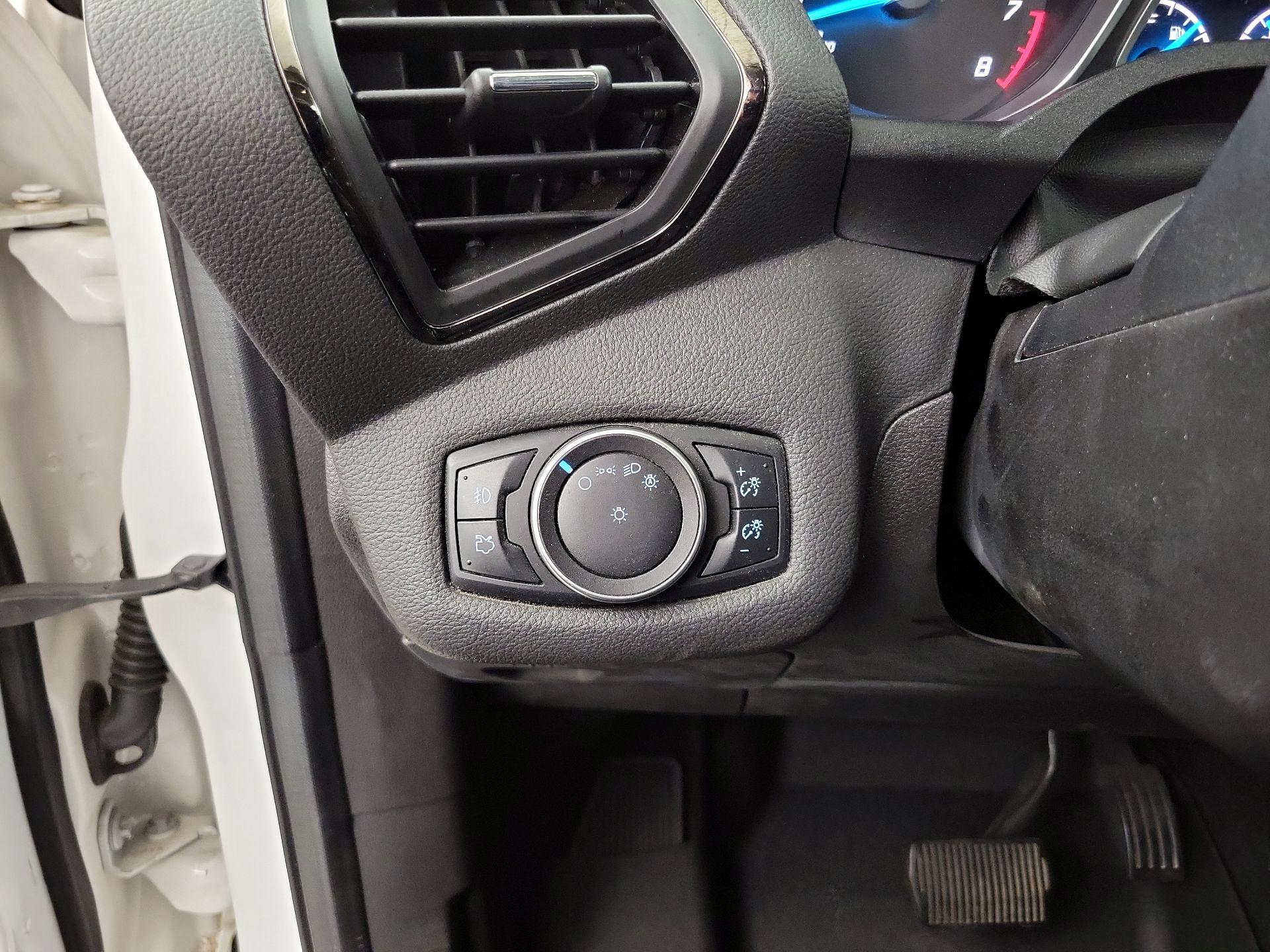 Thumbnail: 2016 Ford Escape - 13