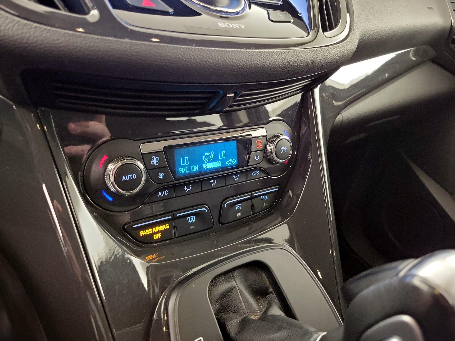 Thumbnail: 2016 Ford Escape - 17
