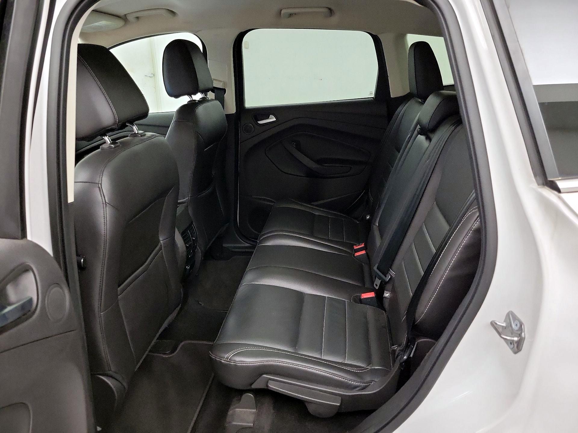 Thumbnail: 2016 Ford Escape - 20