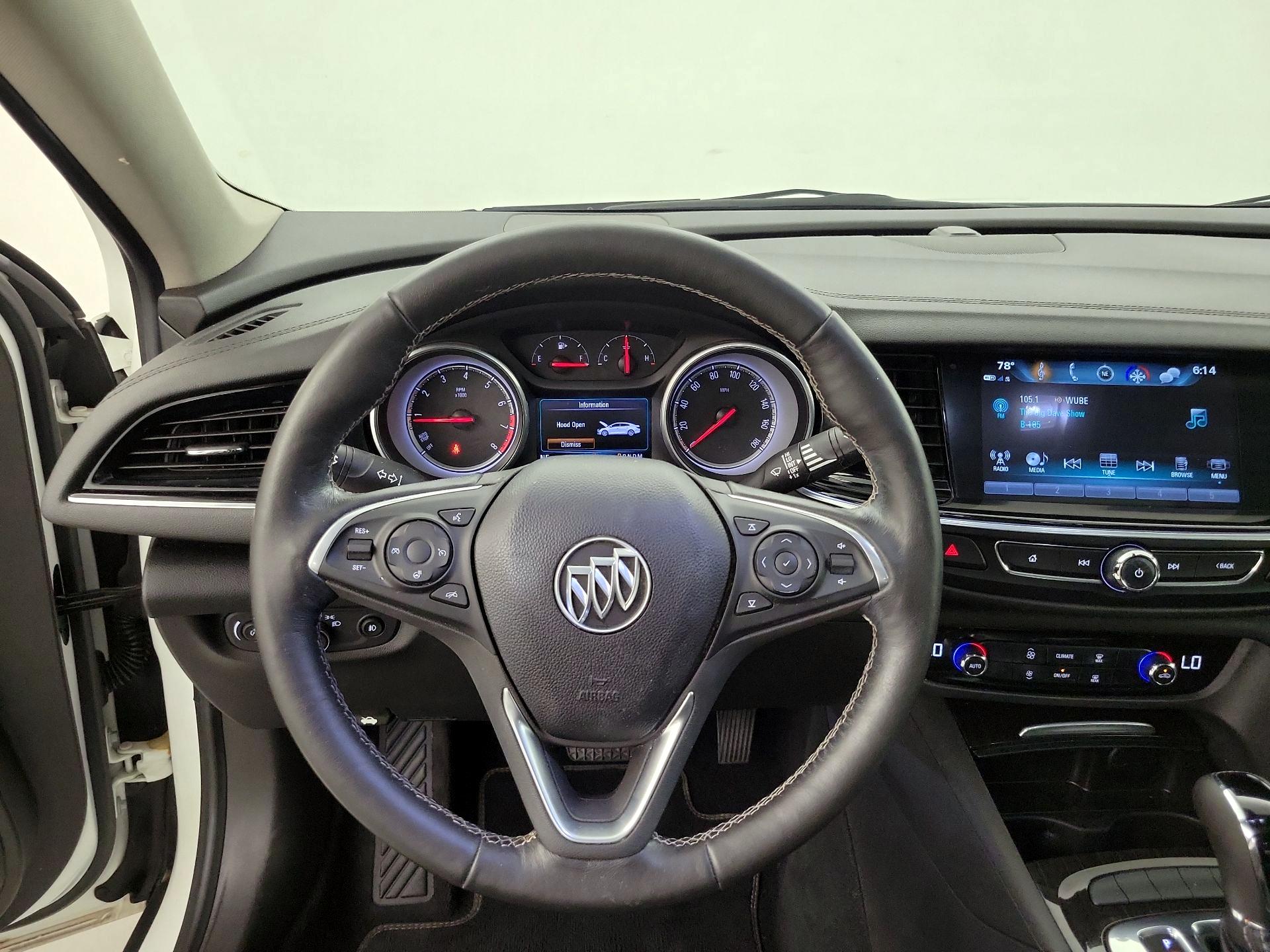 Thumbnail: 2018 Buick Regal - 10