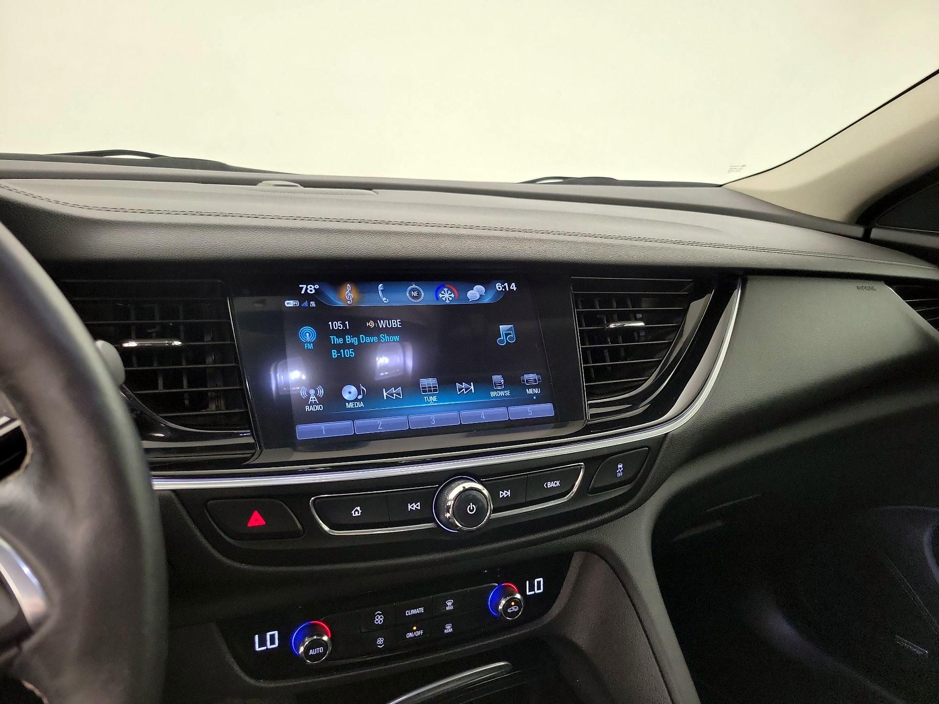 Thumbnail: 2018 Buick Regal - 15