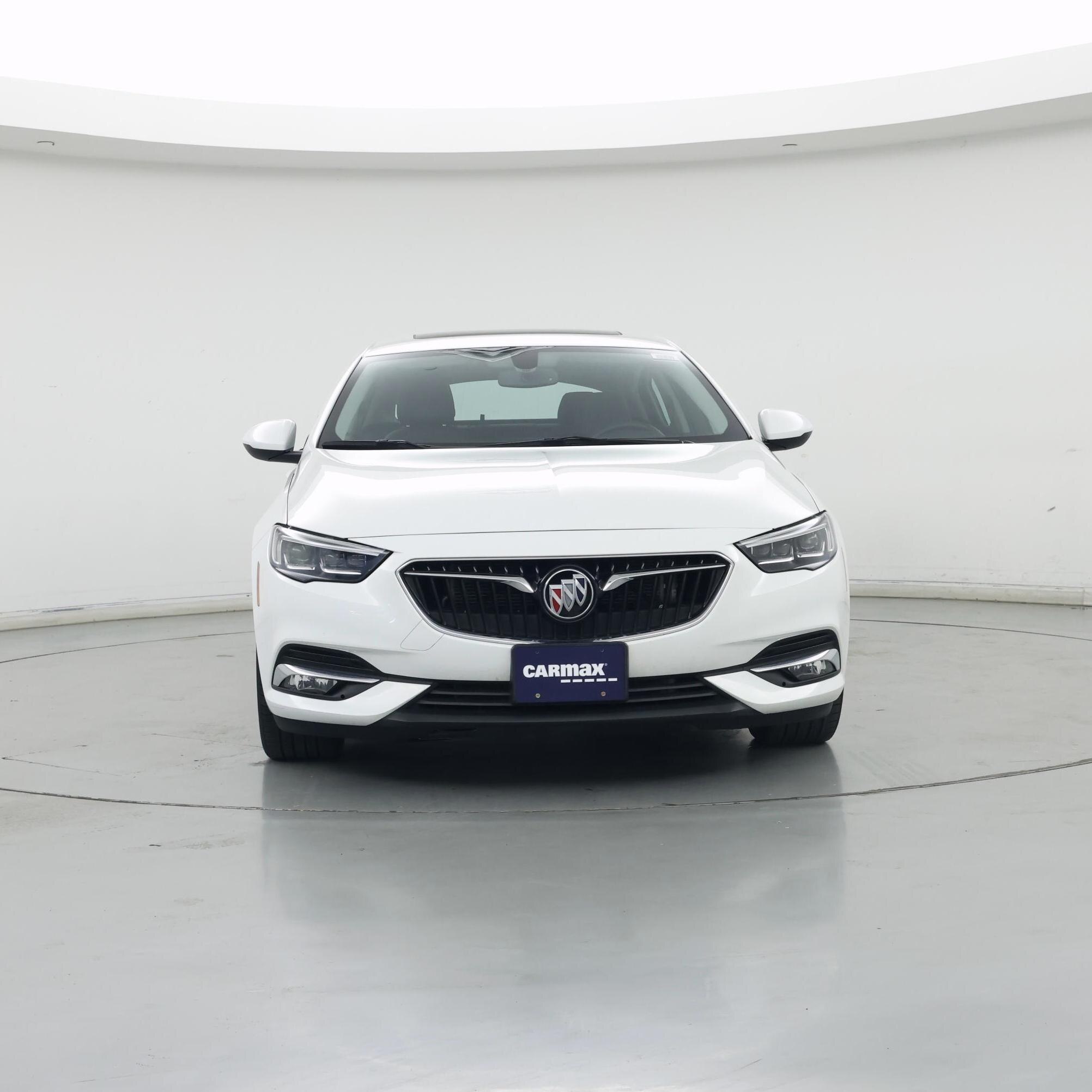 Thumbnail: 2018 Buick Regal - 5