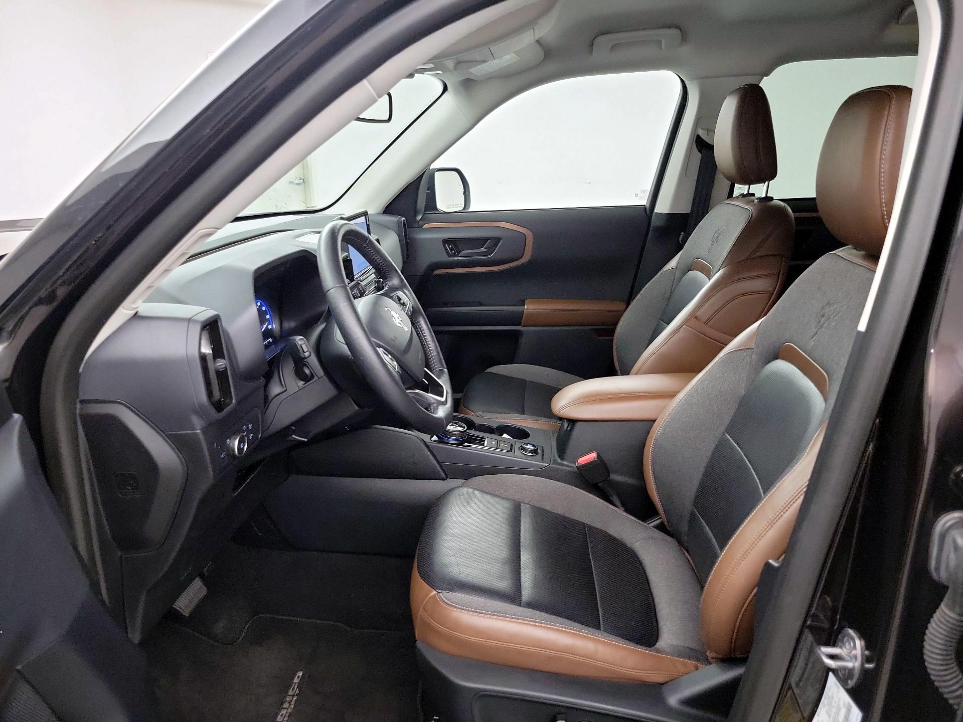 Thumbnail: 2021 Ford Bronco Sport - 11