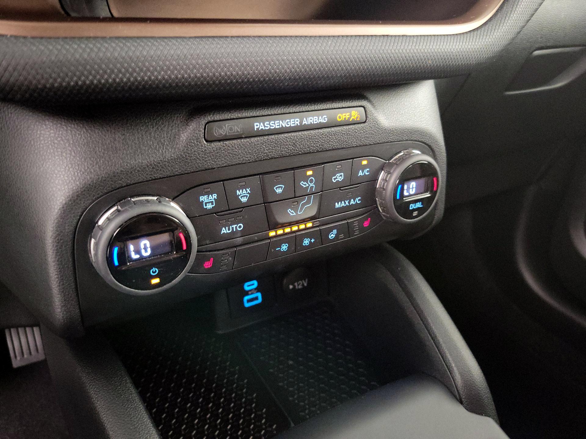 Thumbnail: 2021 Ford Bronco Sport - 17