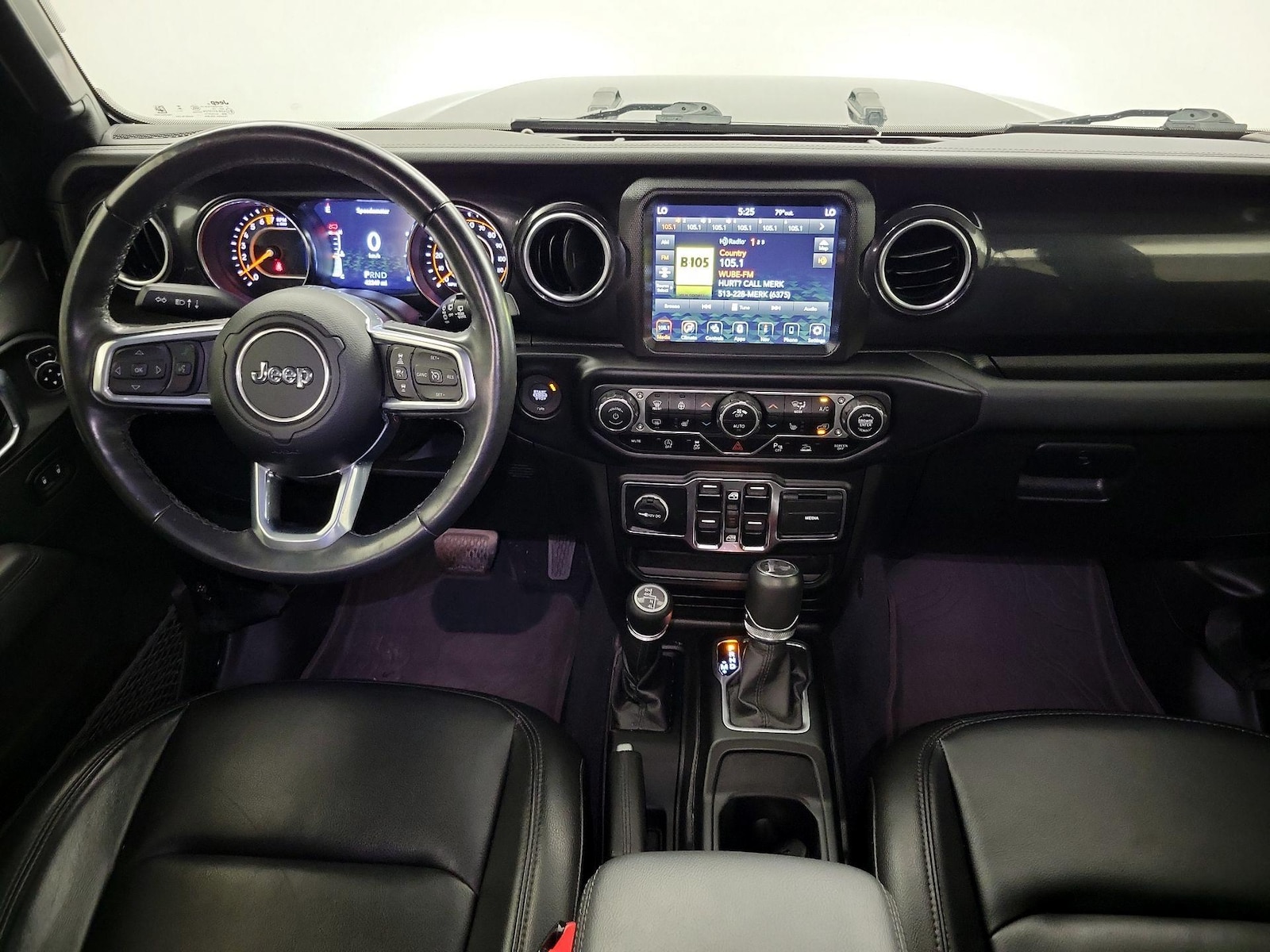 Apple CarPlay® & Android Auto™