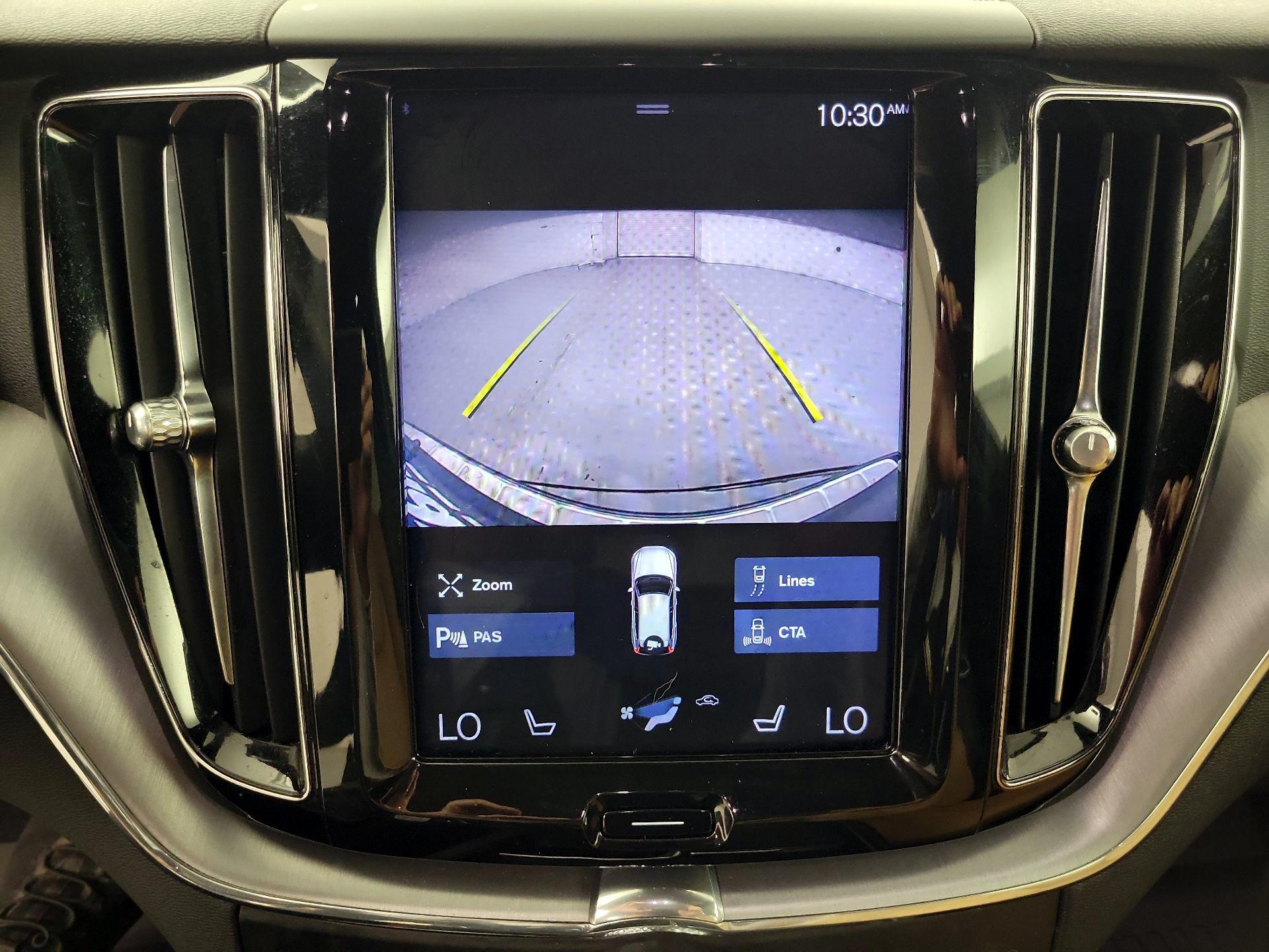 Thumbnail: 2020 Volvo XC60 - 15