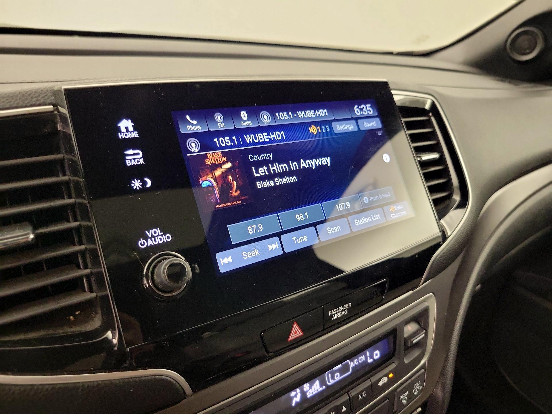 Thumbnail: 2019 Honda Passport - 15