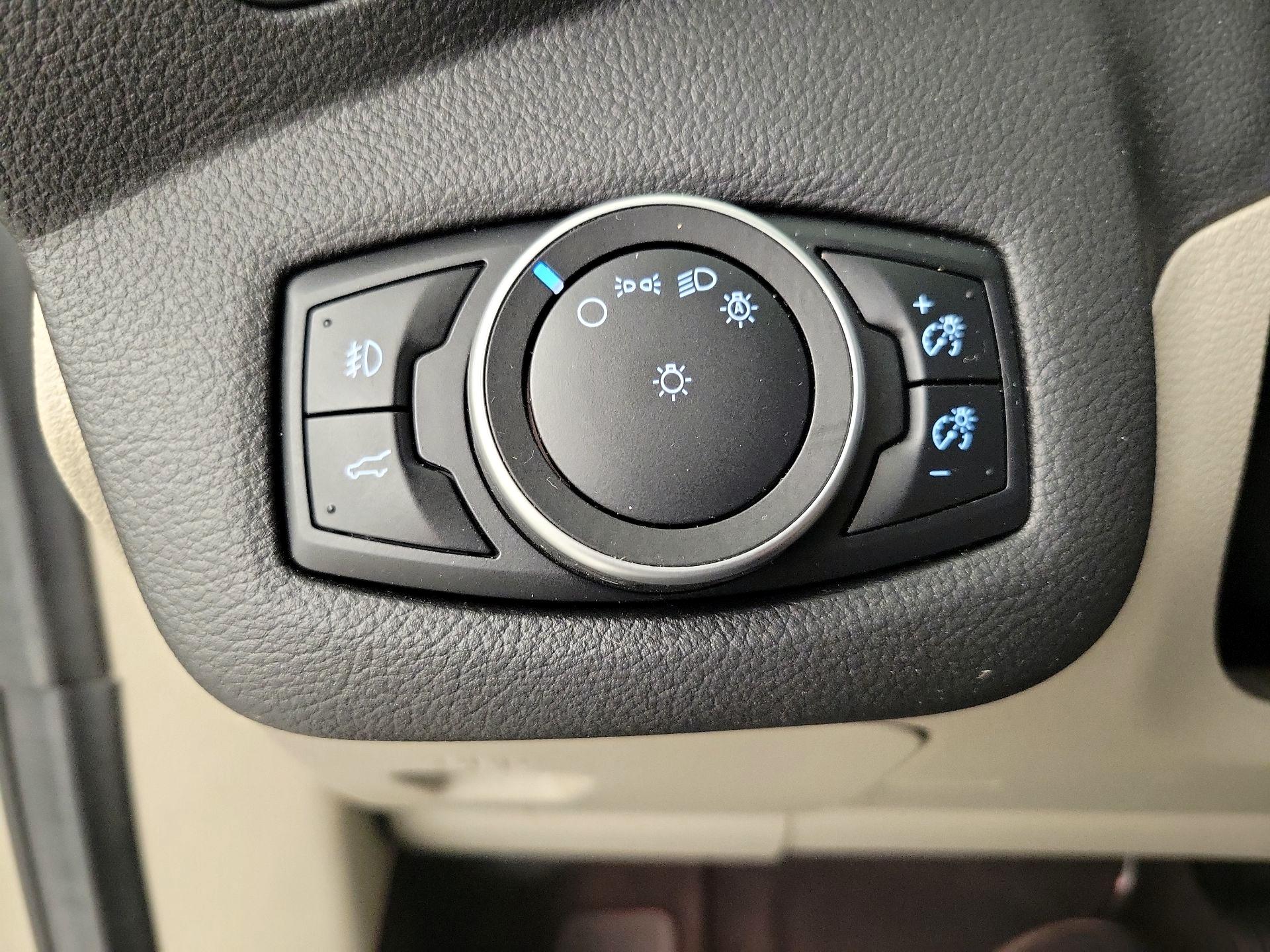 Thumbnail: 2017 Ford Escape - 13