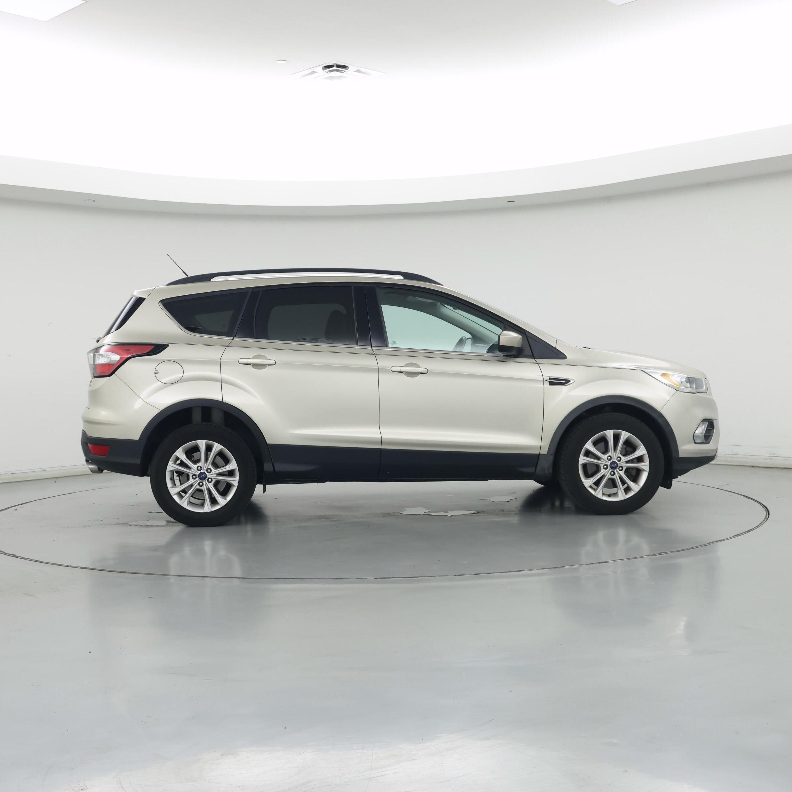 Thumbnail: 2017 Ford Escape - 7