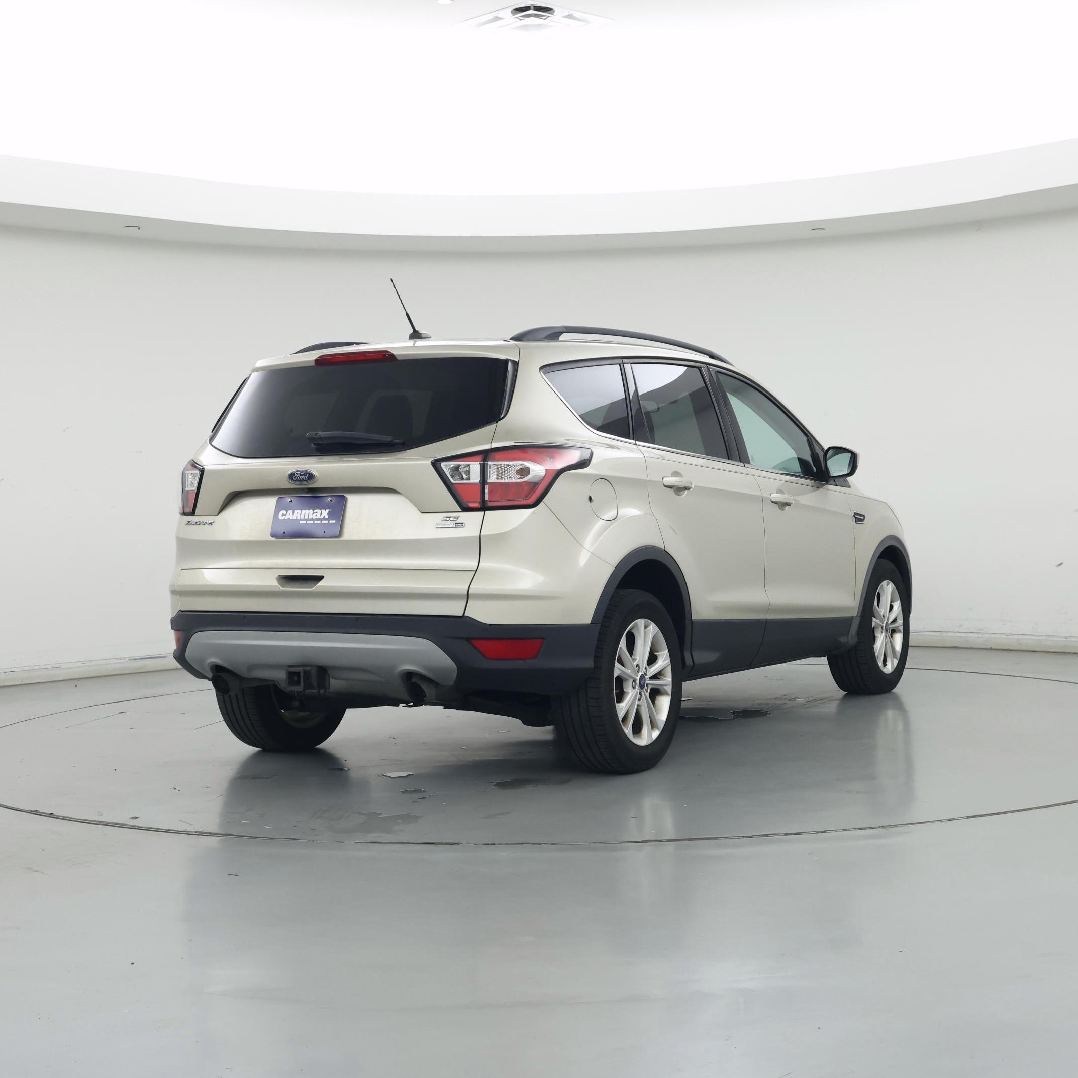 Thumbnail: 2017 Ford Escape - 8