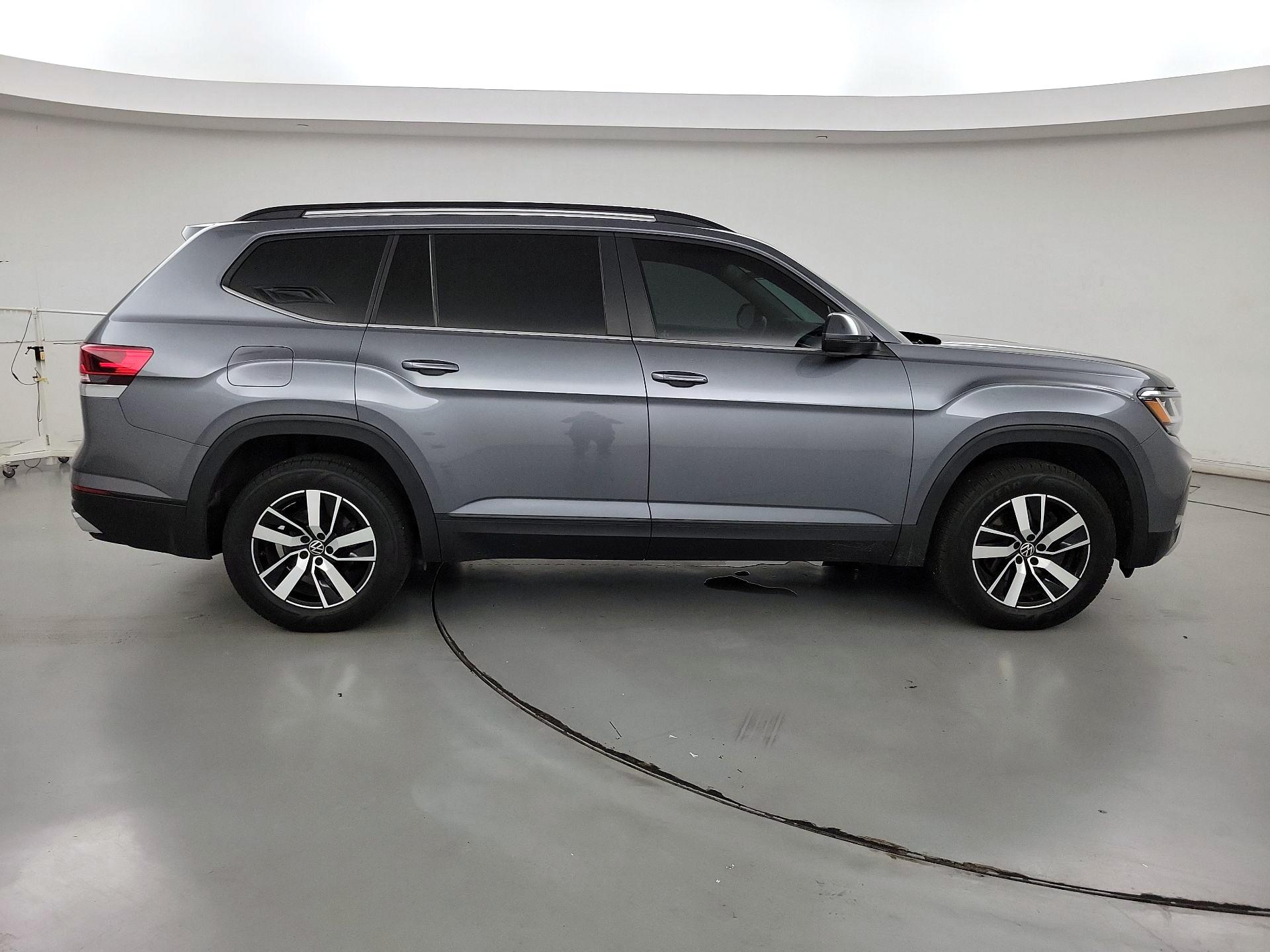 Thumbnail: 2022 Volkswagen Atlas - 4