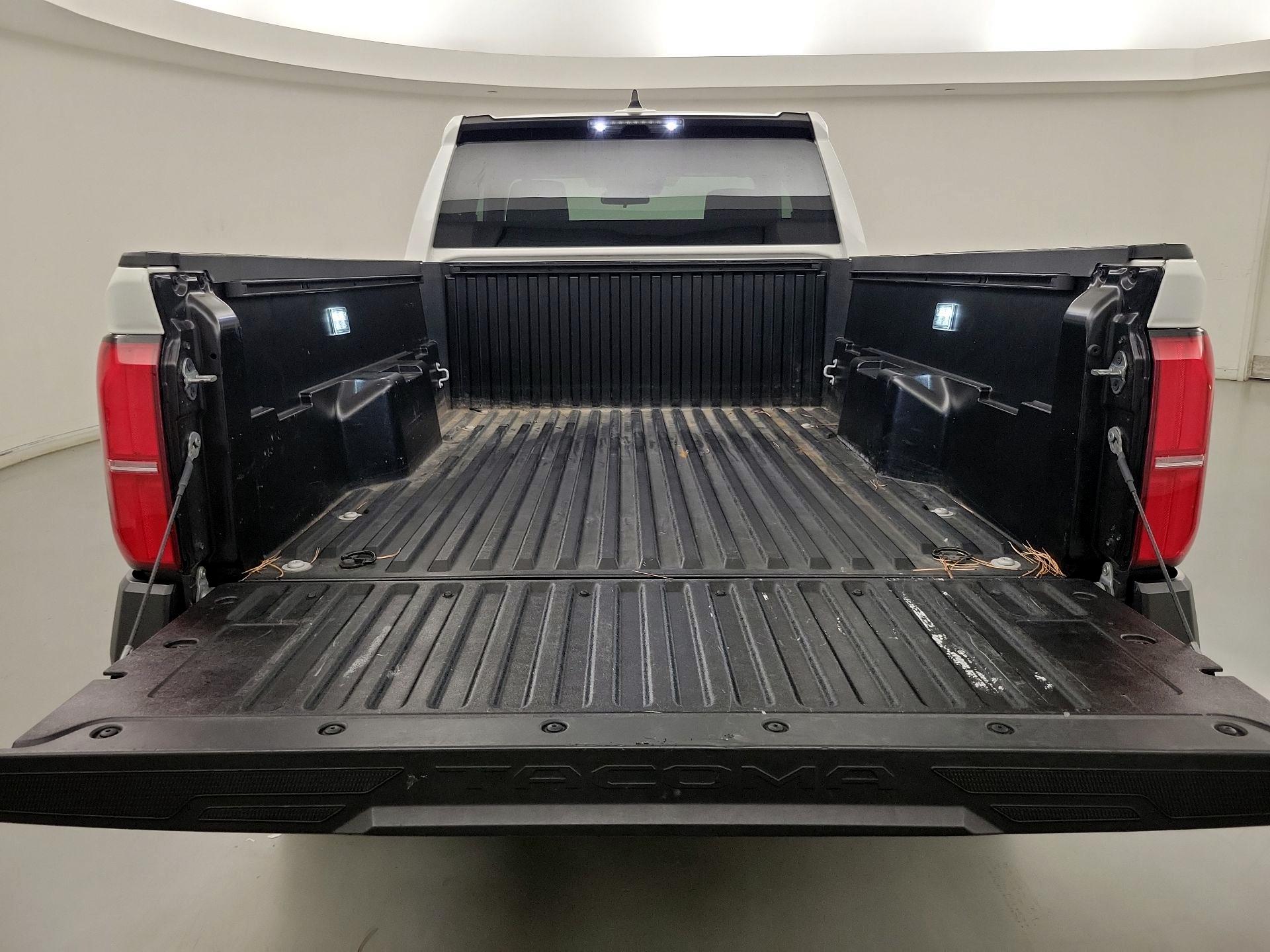 Thumbnail: 2025 Toyota Tacoma - 17