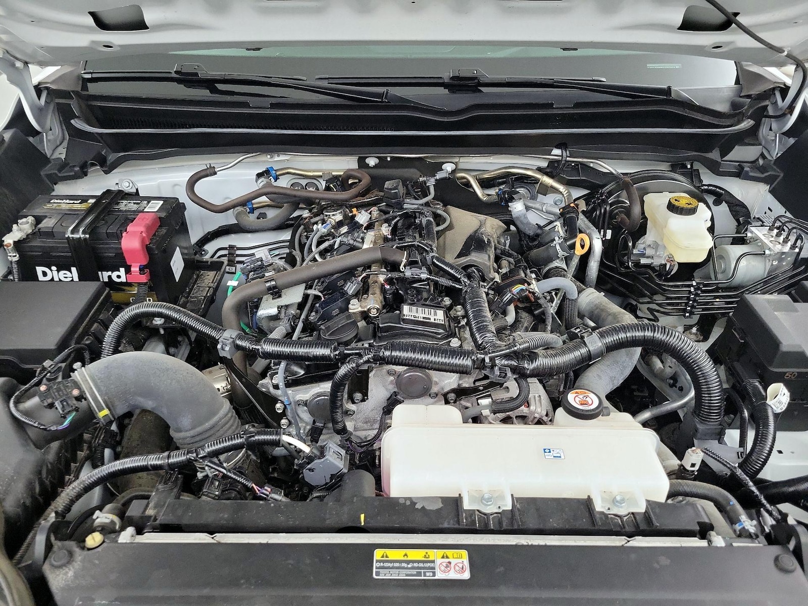 2025 Toyota Tacoma SR - Photo 19