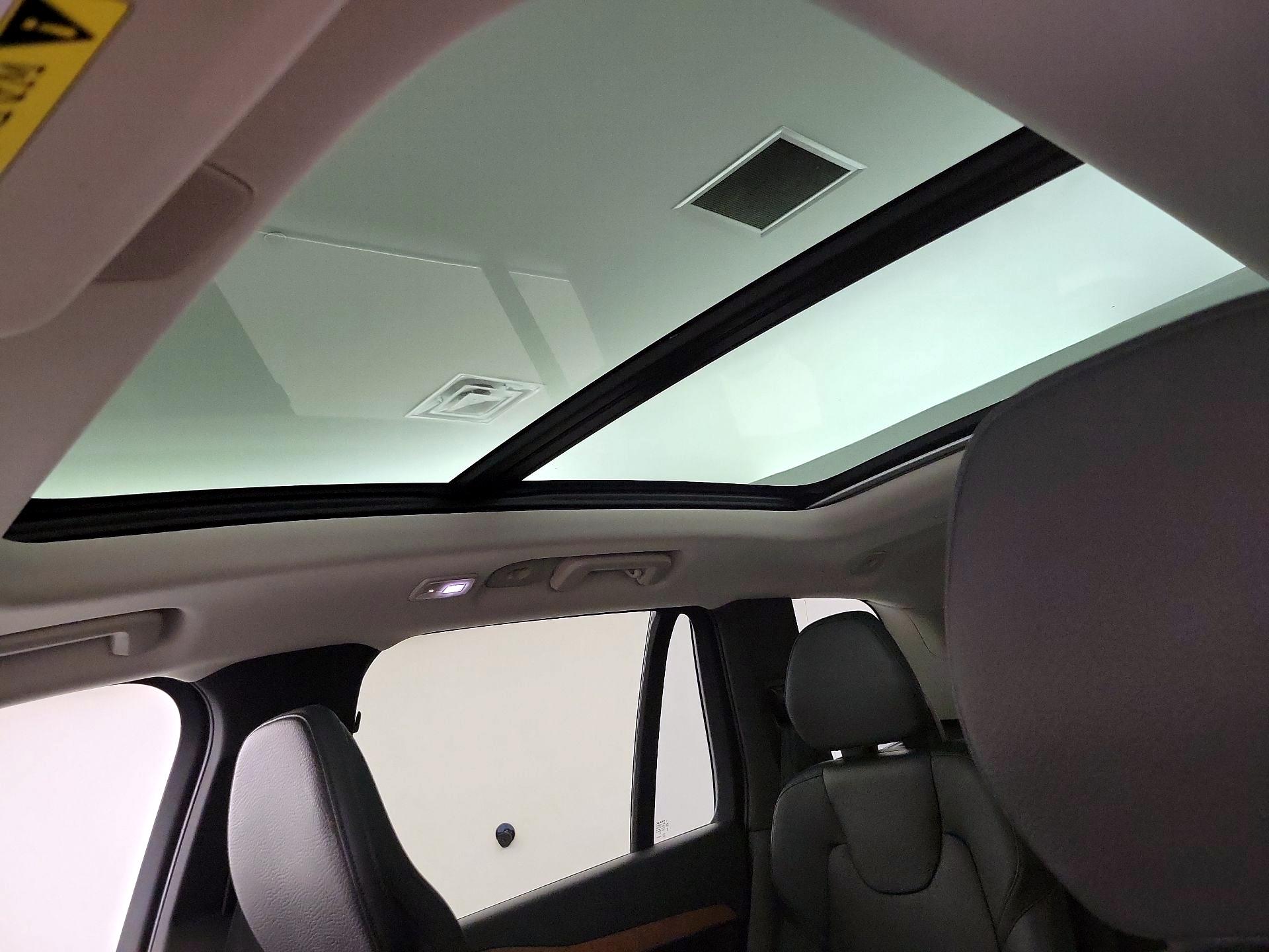 Thumbnail: 2023 Volvo XC90 - 17