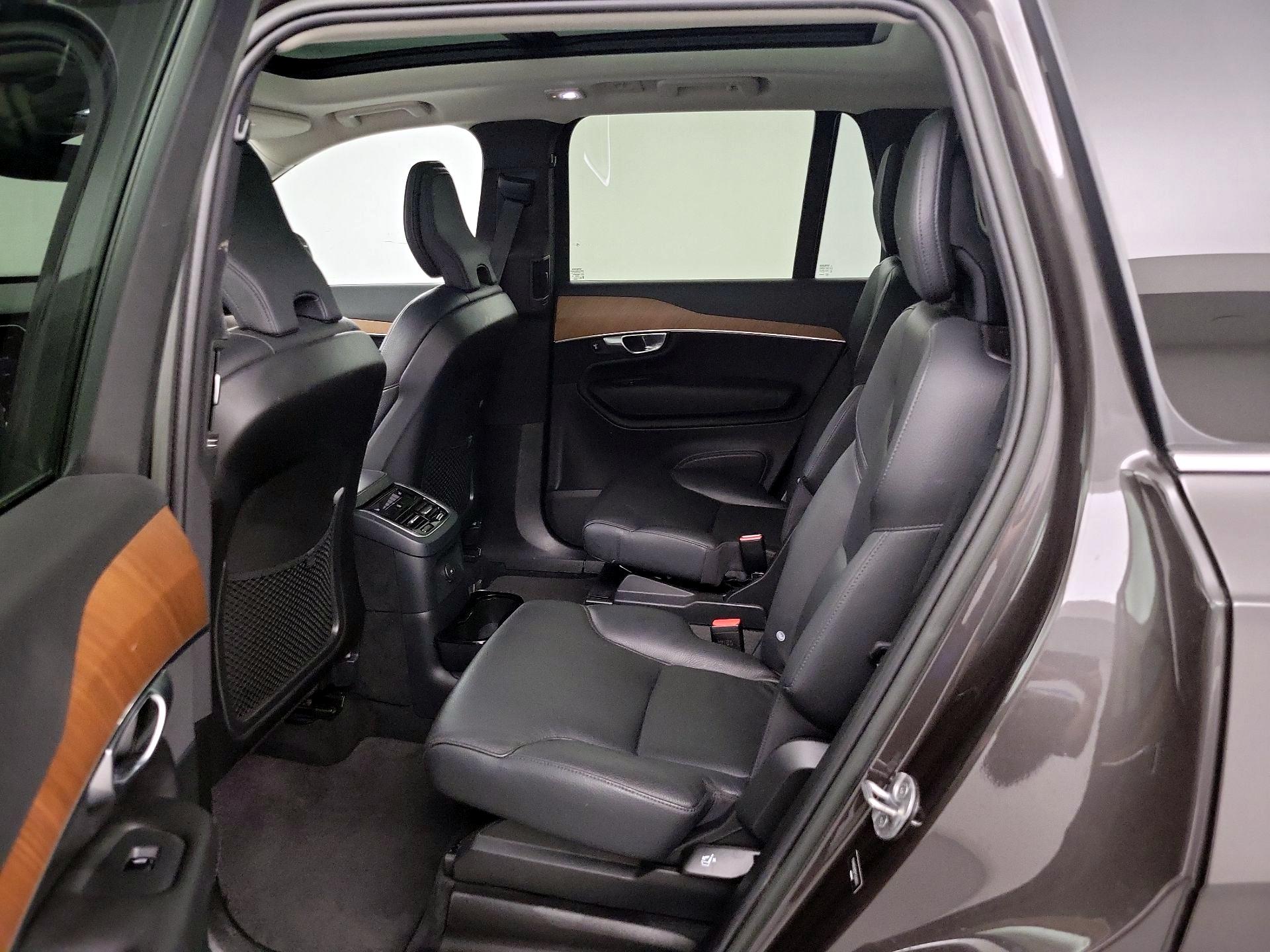Thumbnail: 2023 Volvo XC90 - 18