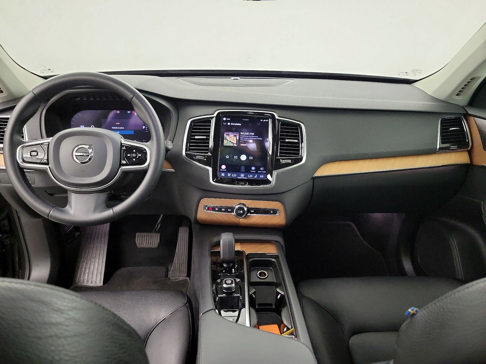 2023 Volvo XC90 Plus - Photo 8