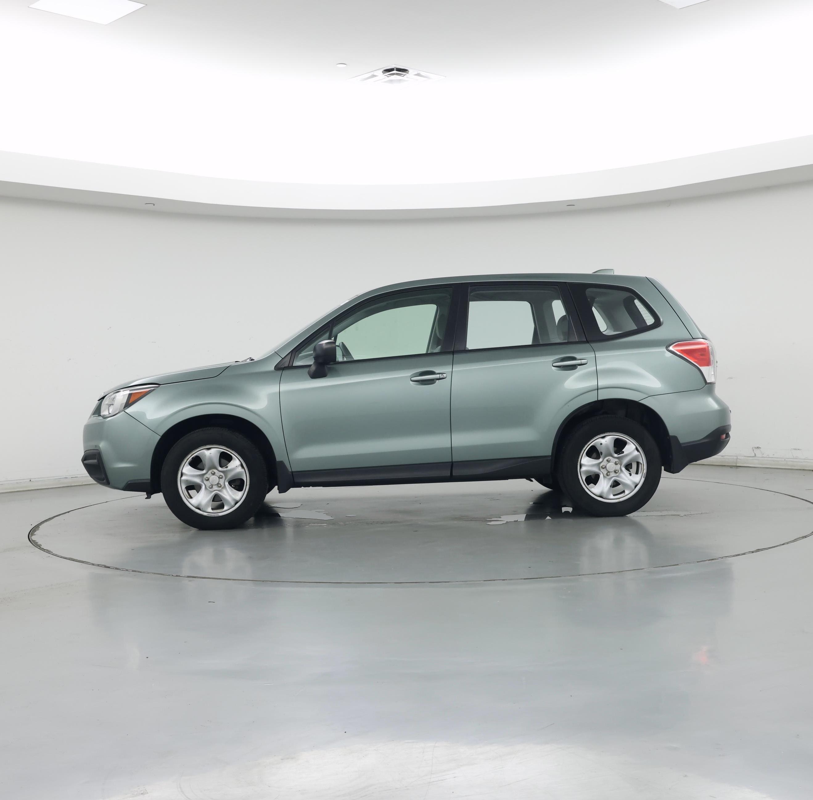 Thumbnail: 2018 Subaru Forester - 3