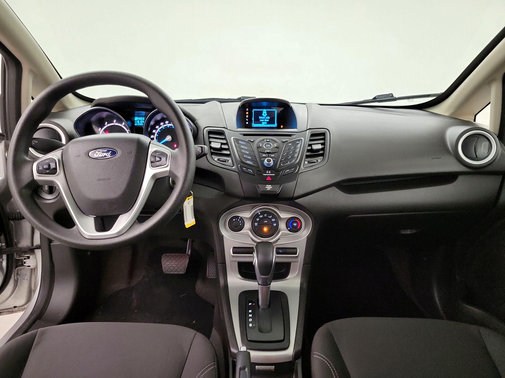 Thumbnail: 2017 Ford Fiesta - 8