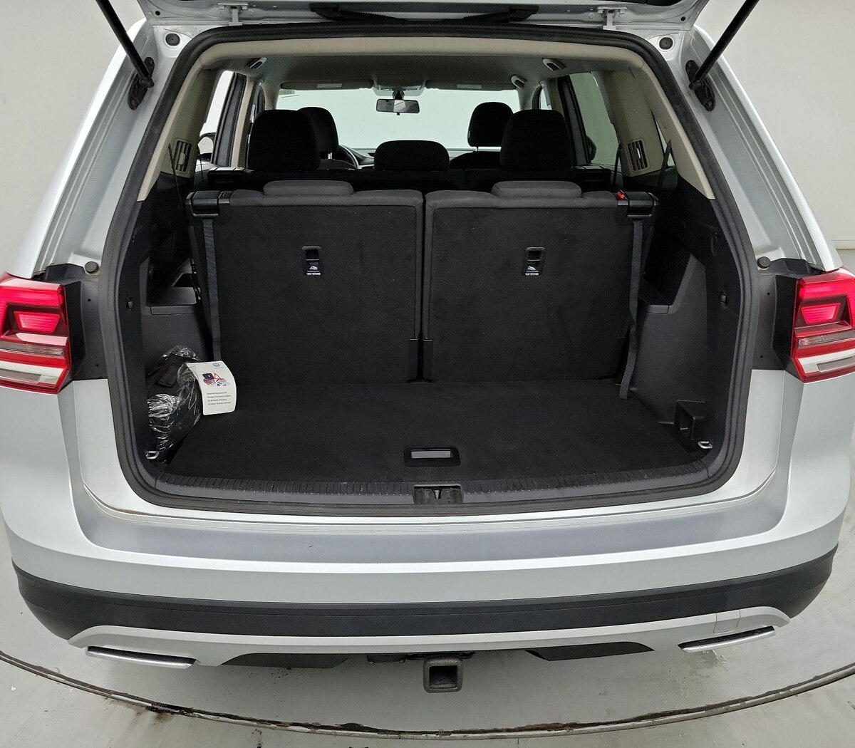 Trunk/Cargo (Seats Up)