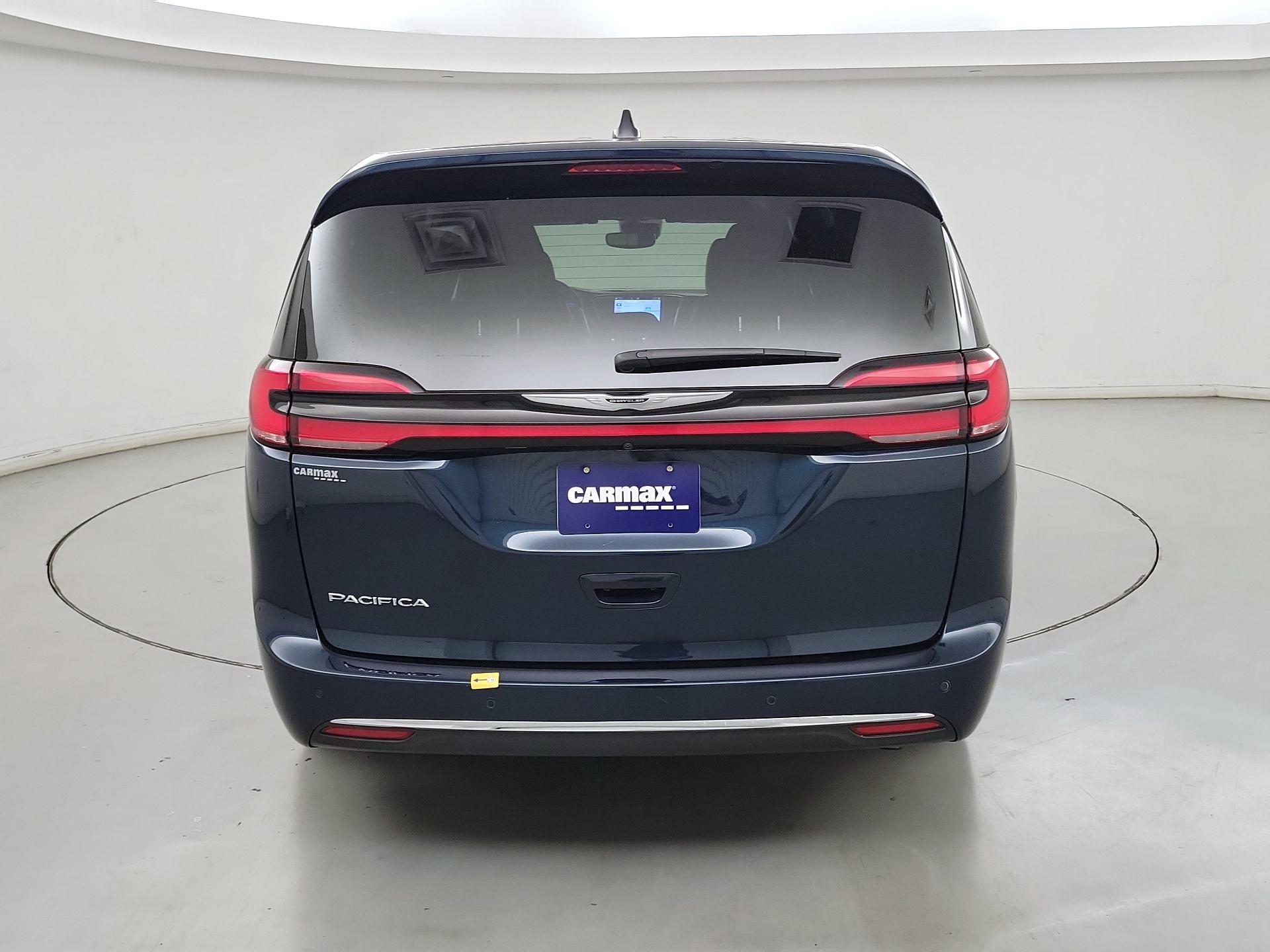 Thumbnail: 2025 Chrysler Pacifica - 6