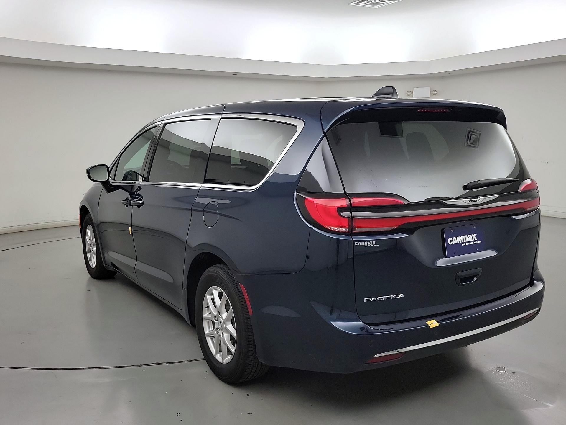 Thumbnail: 2025 Chrysler Pacifica - 7