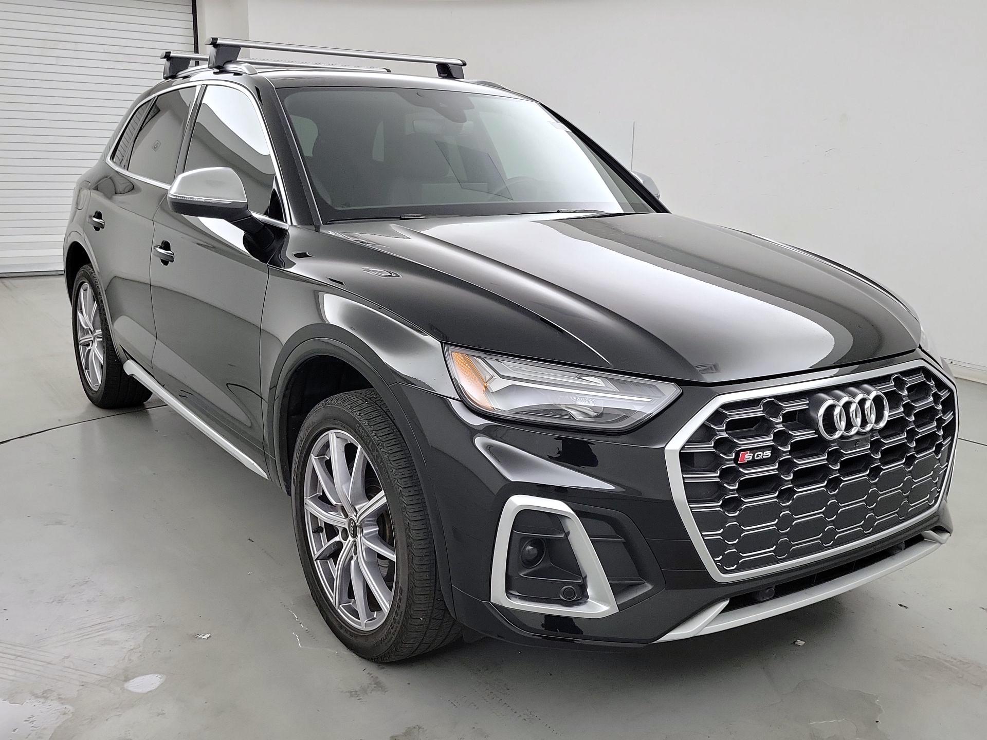 Thumbnail: 2022 Audi SQ5 - 1