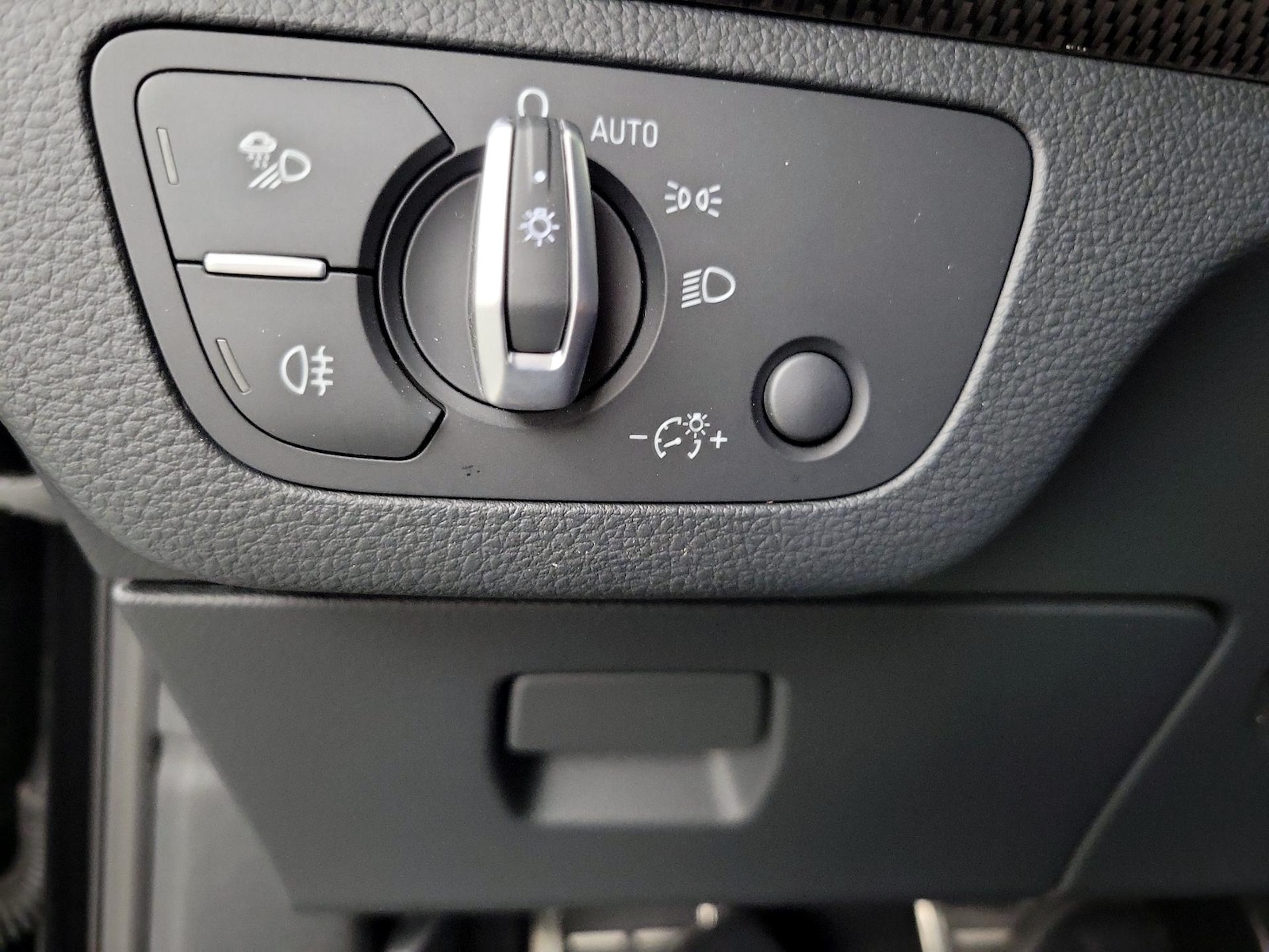 2022 Audi SQ5 Premium Plus - Photo 12