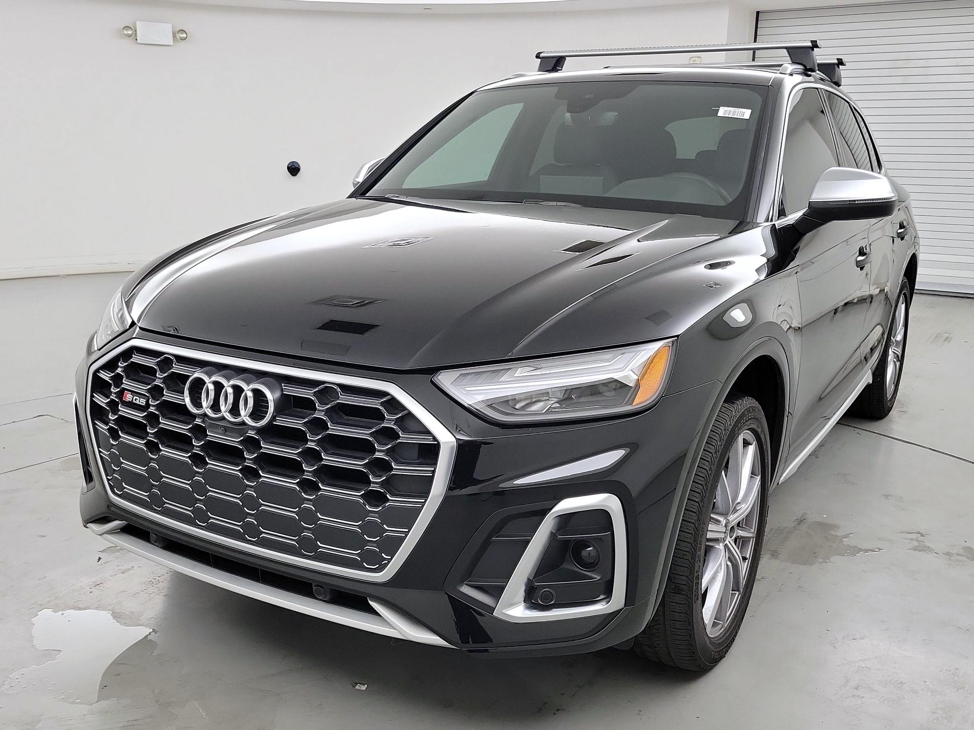 Thumbnail: 2022 Audi SQ5 - 3