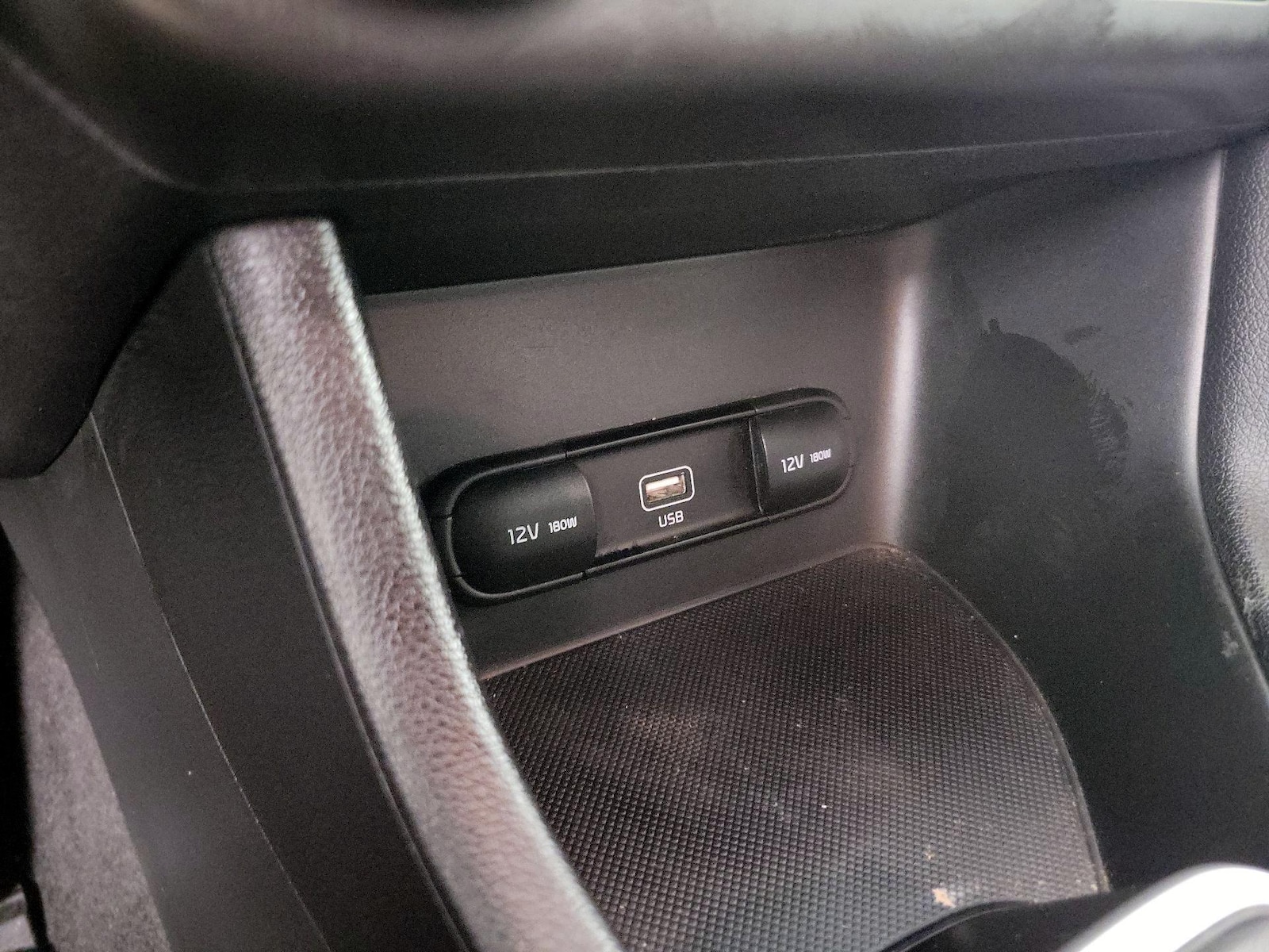 2020 Kia Sportage LX - Photo 19