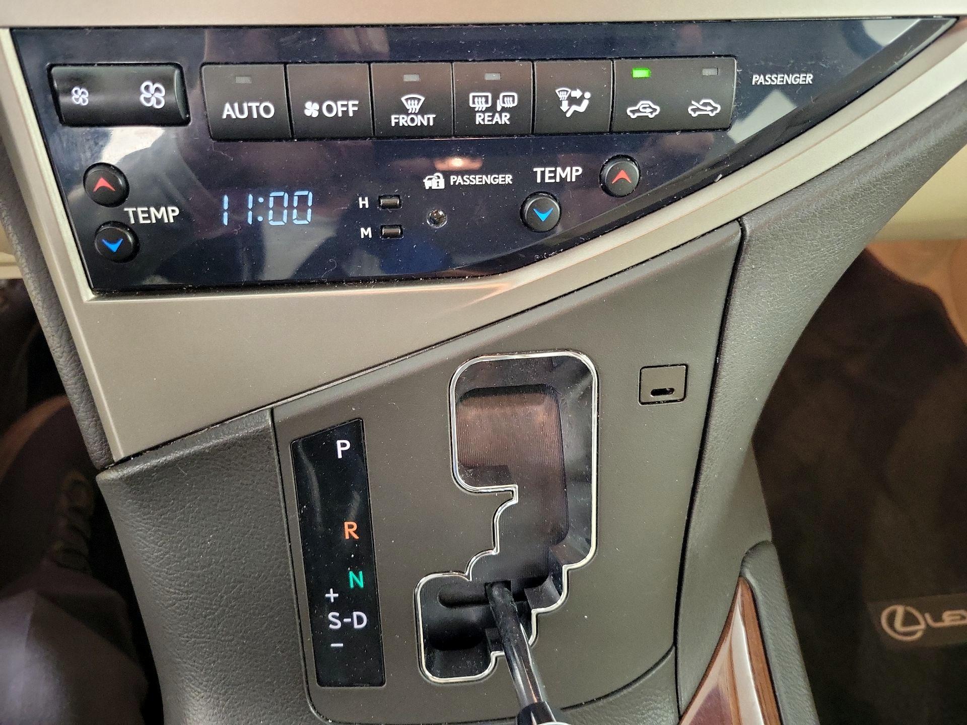 Thumbnail: 2015 Lexus RX - 14