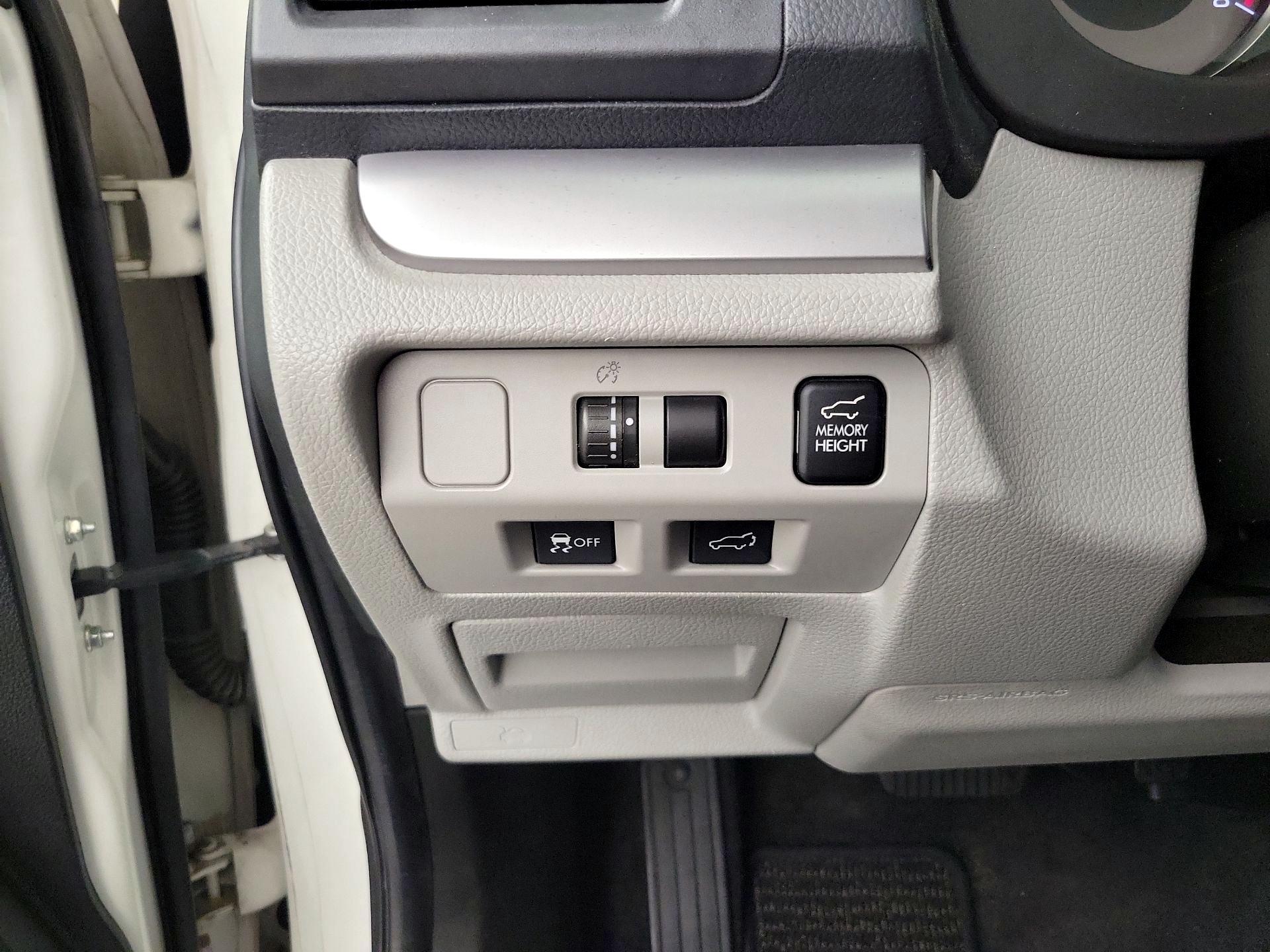 Thumbnail: 2014 Subaru Forester - 11