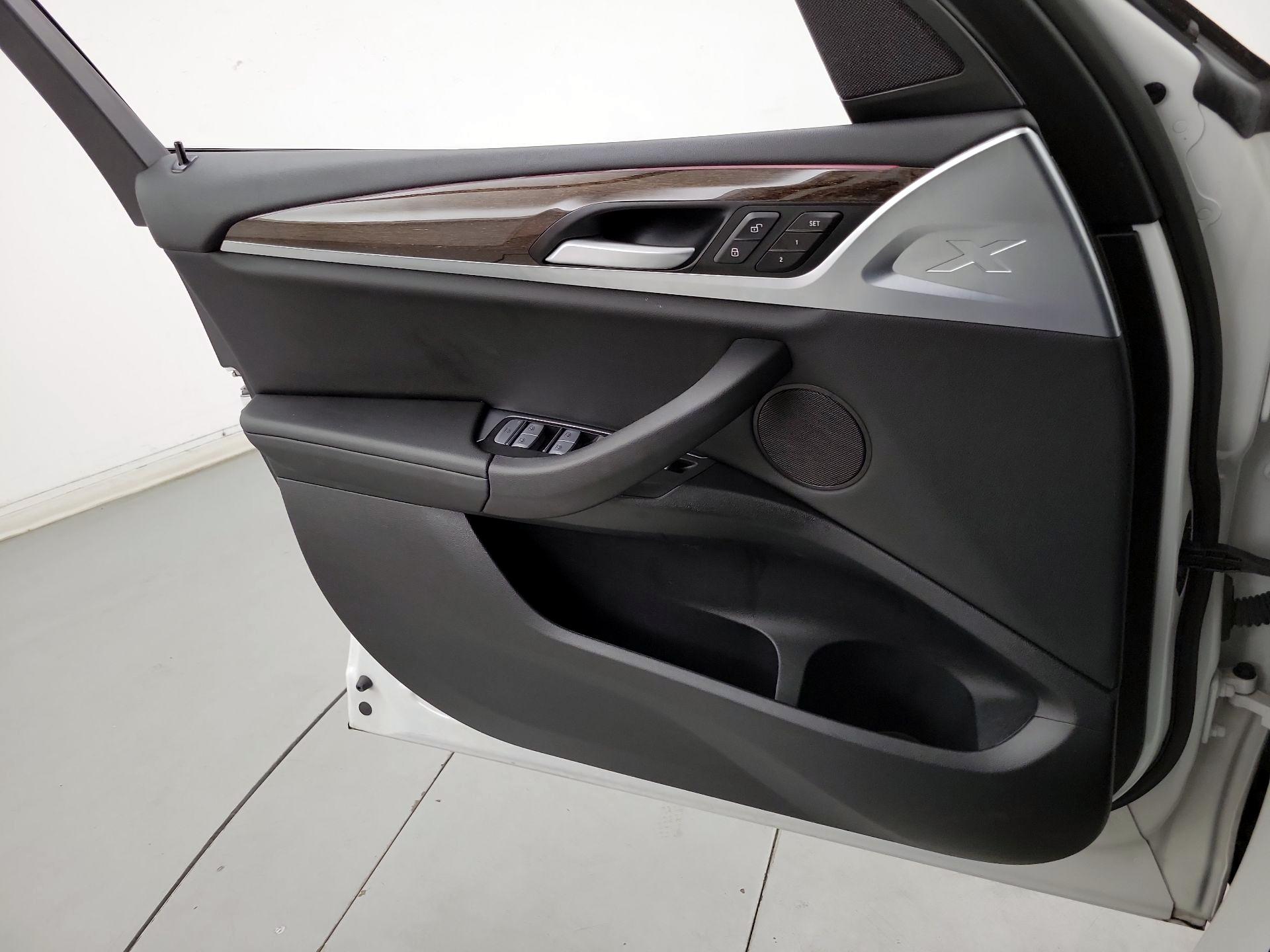 Thumbnail: 2024 BMW X3 - 10
