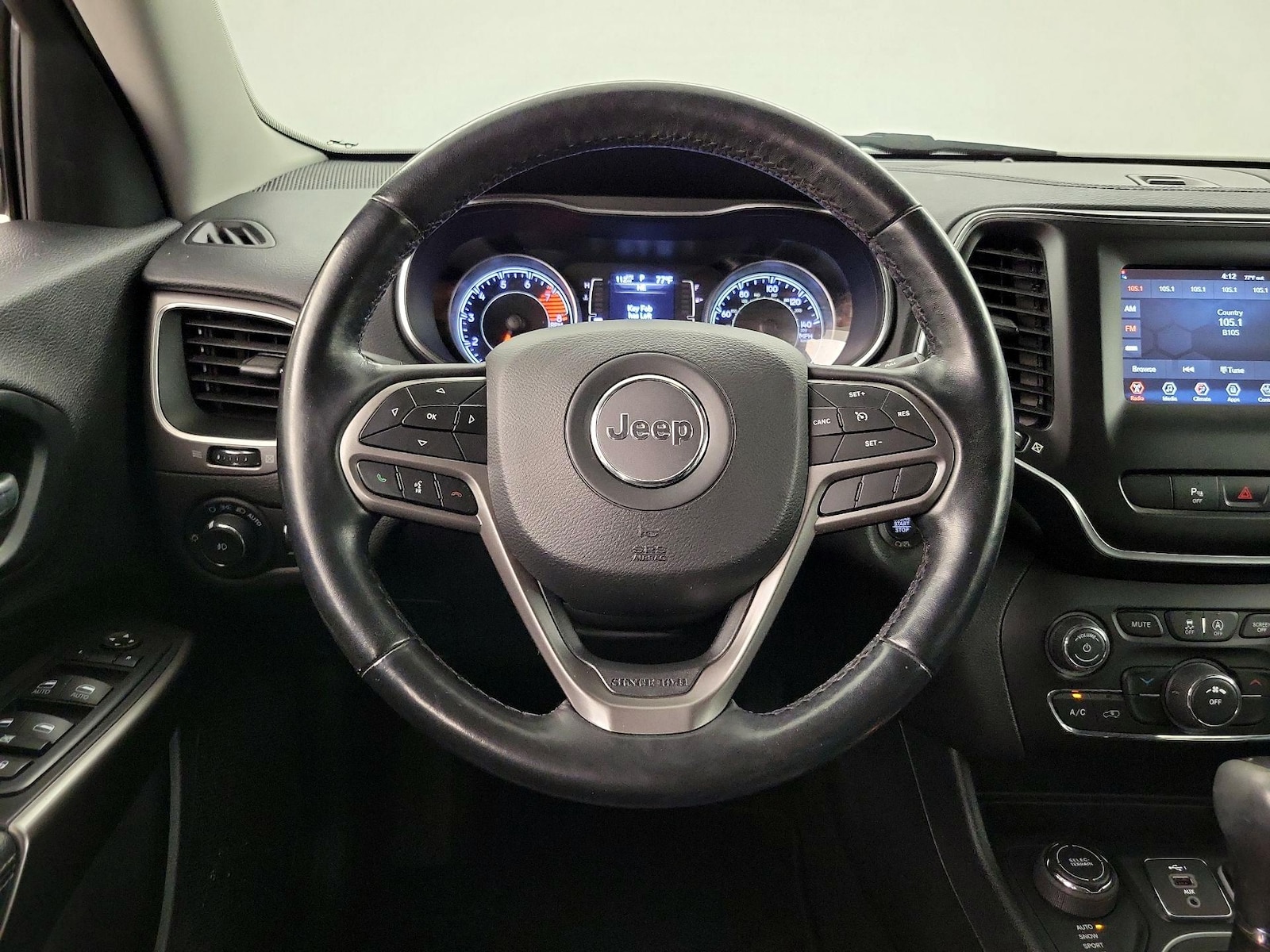 2021 Jeep Cherokee Latitude Lux - Photo 11