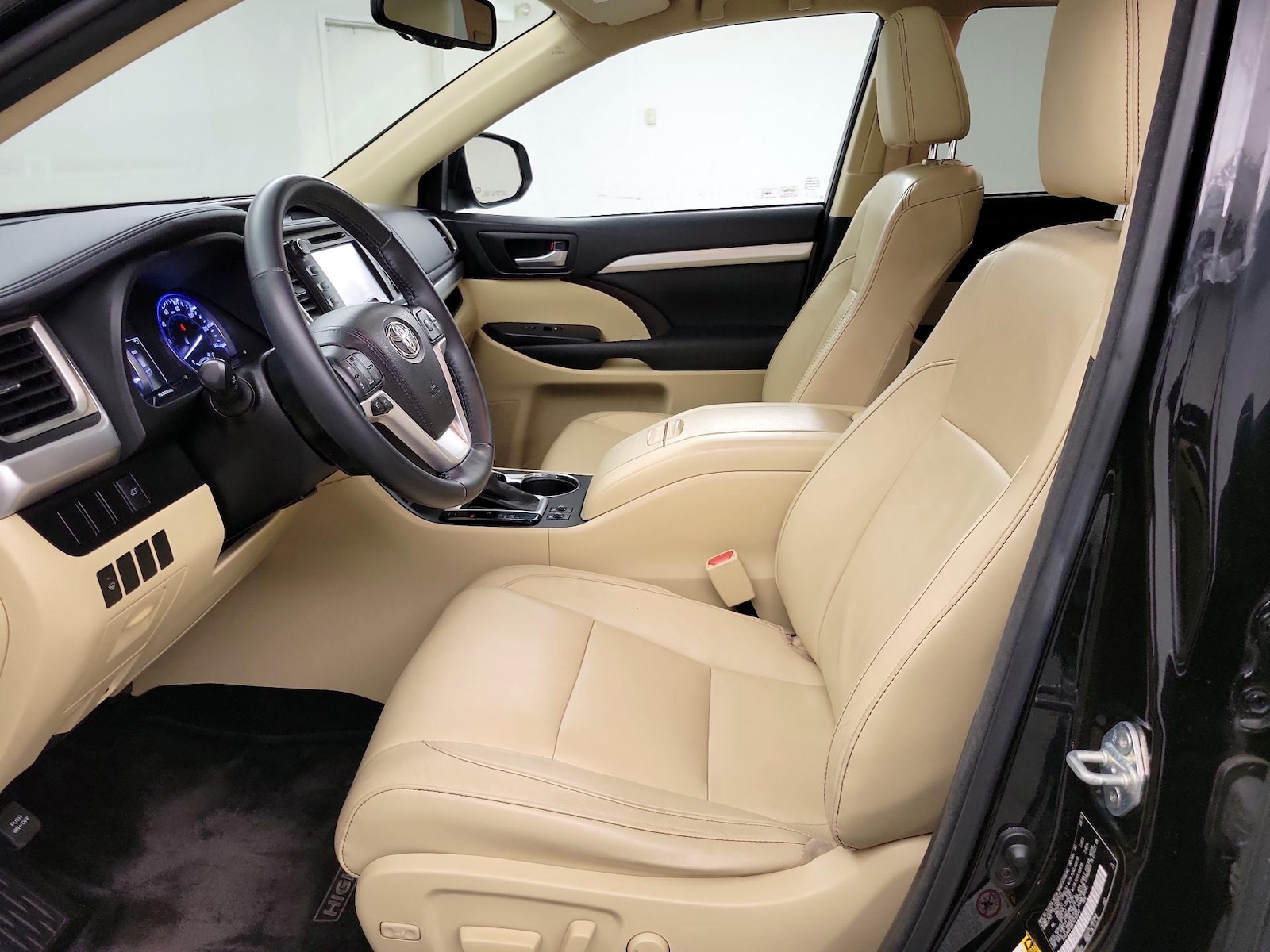 2015 Toyota Highlander XLE - Photo 12